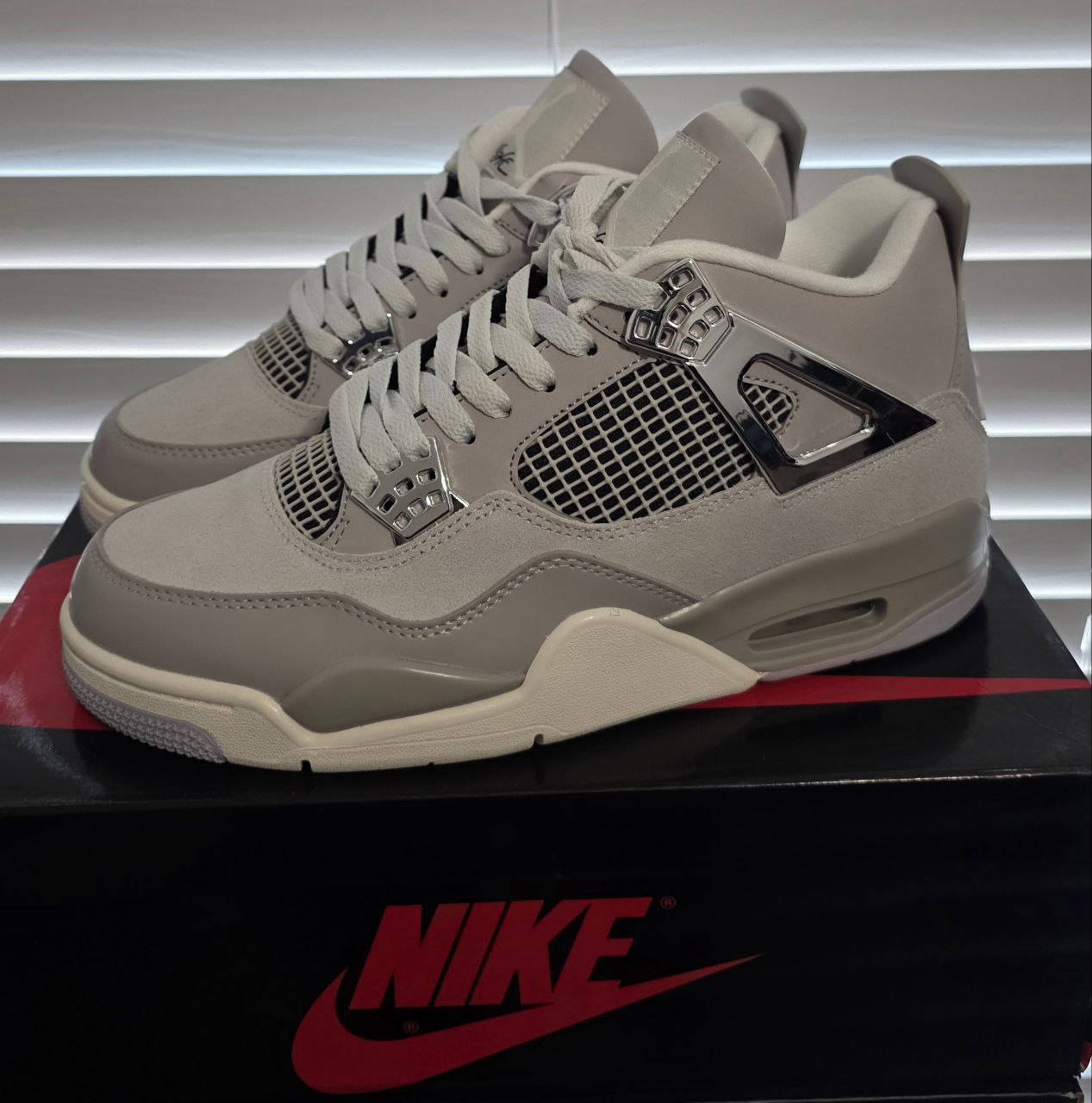 Nike Air Jordan 4 Gris