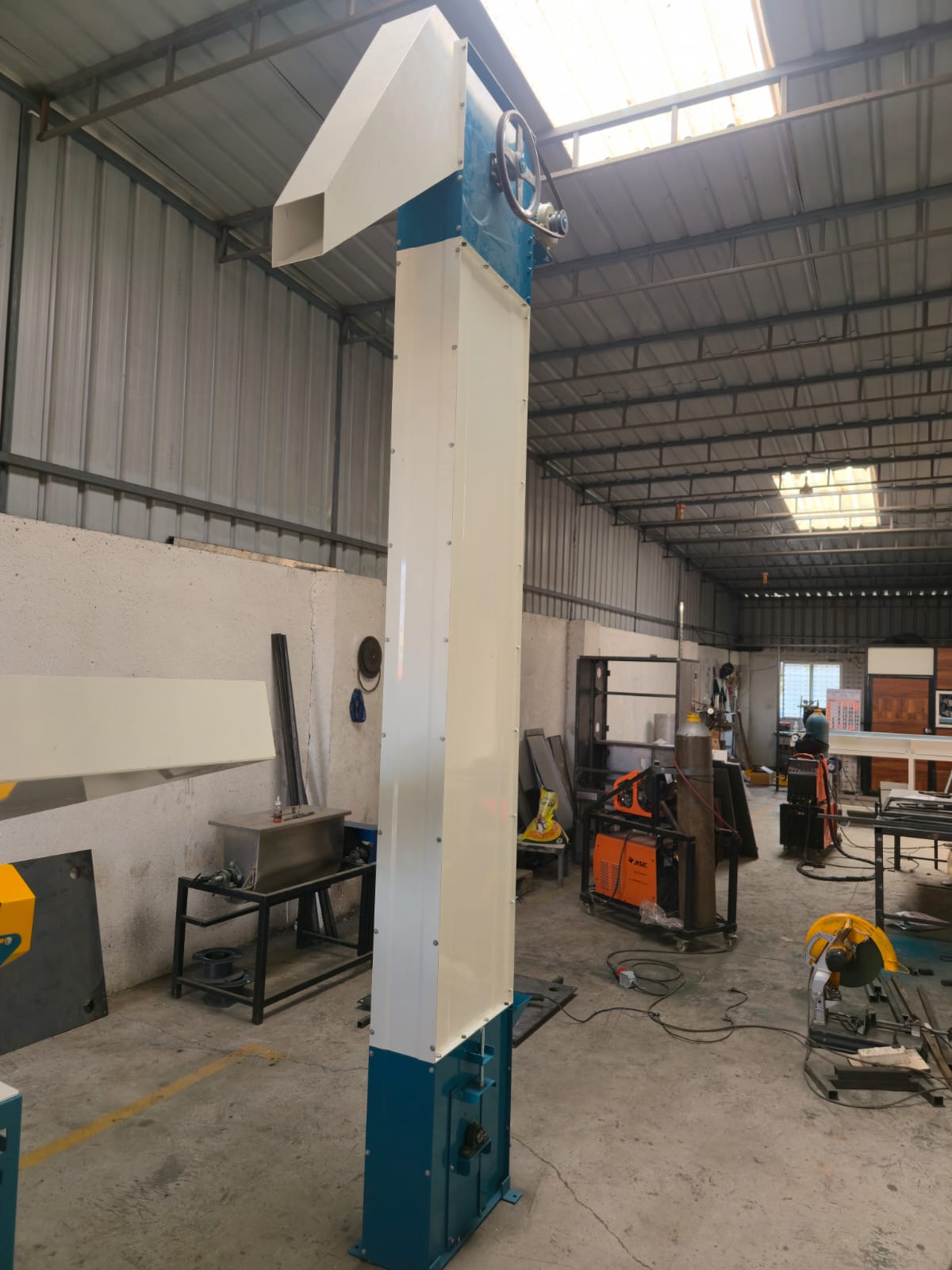 Industrial Bucket Elevator