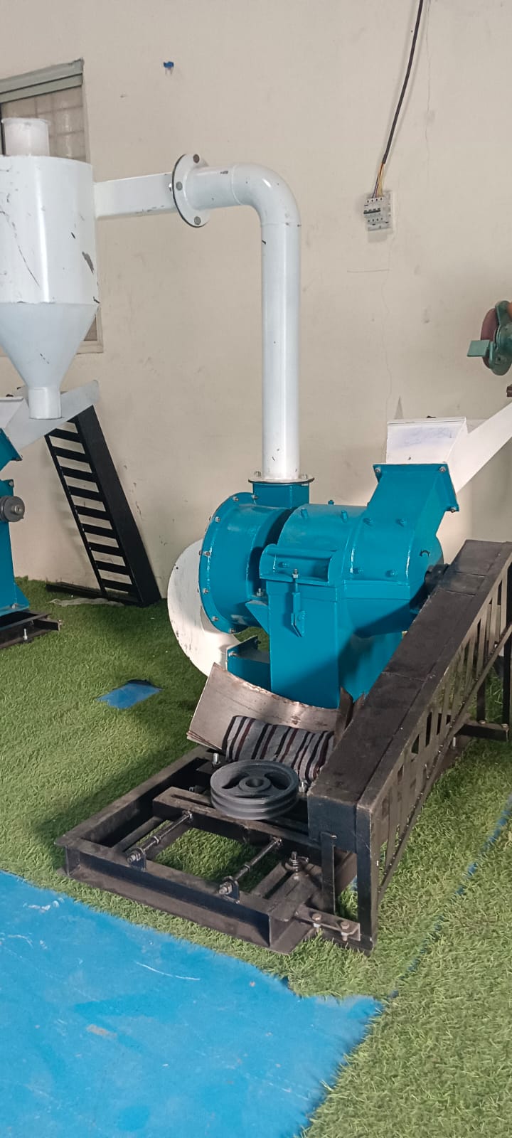 Double Chammber Masala Pulverizer Machine 