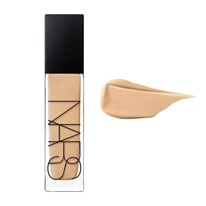 NARS Natural Radiant Longwear Foundation - (30 ml)