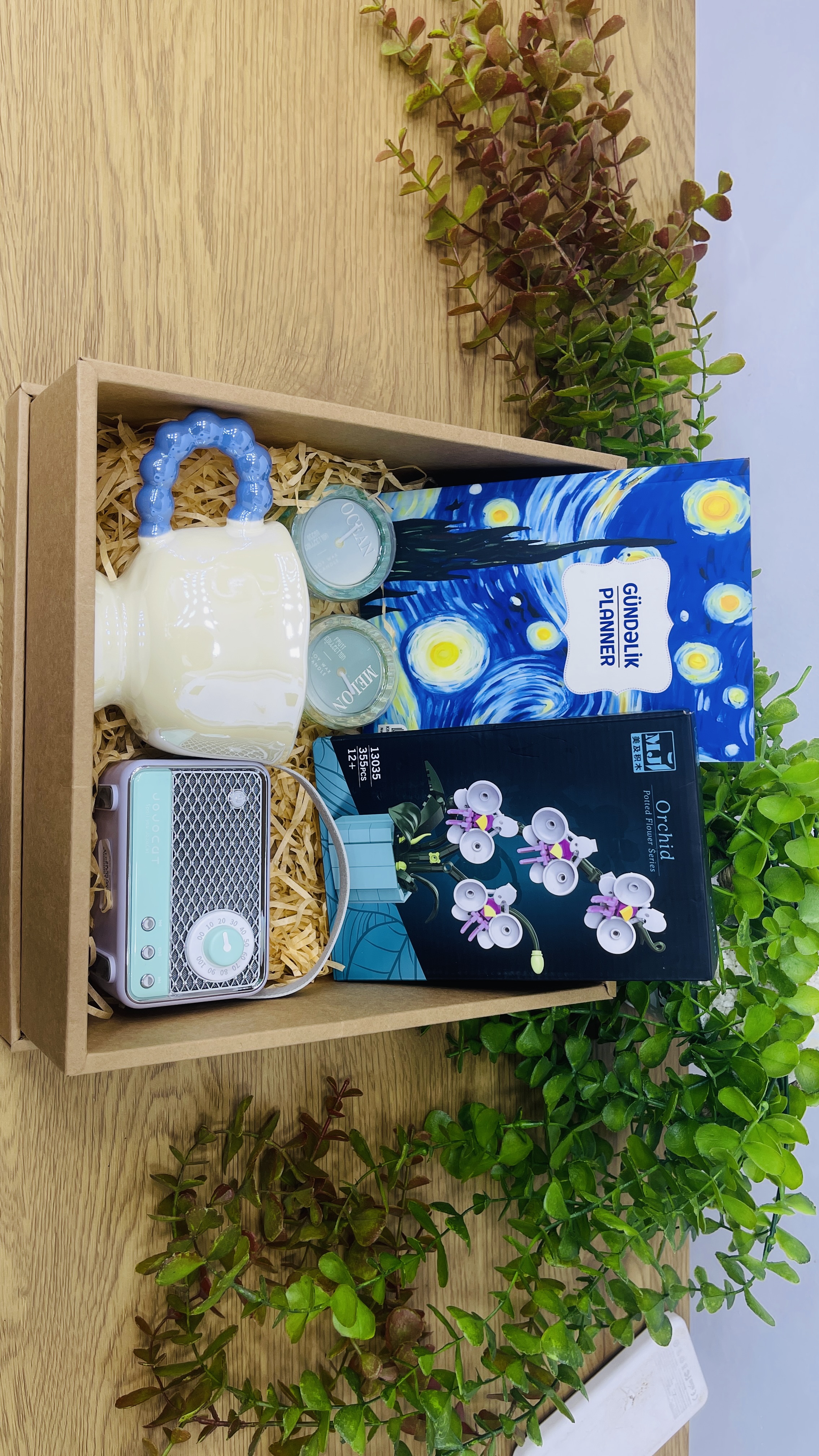 Van Qoq Dizaynlı Gift Box