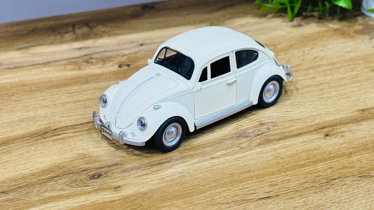 Volkswagen Beetle Klassik Ağ Model – Metal Maket