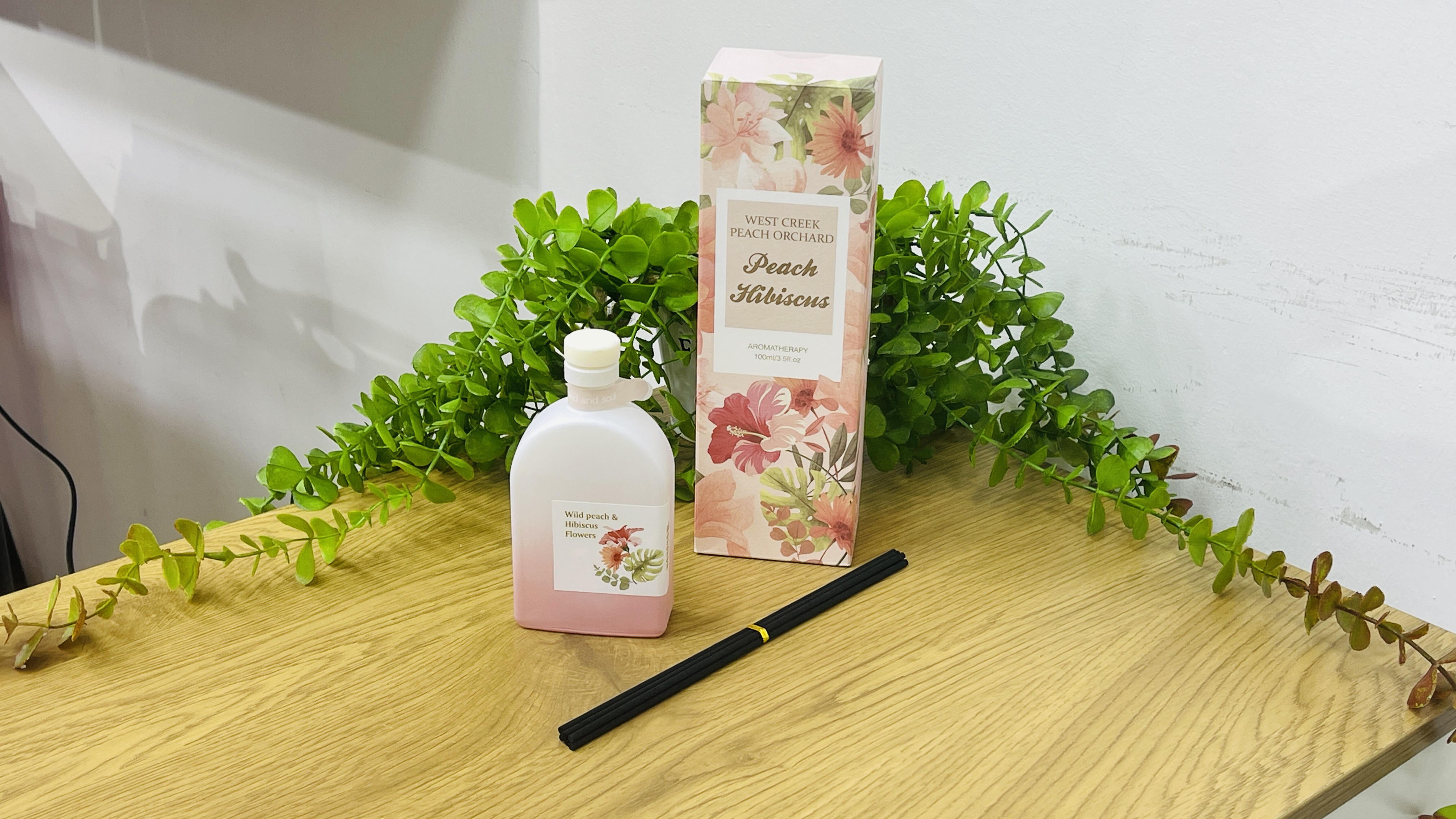 Yabanı Şaftalı & Hibiskus -Çubuqlu Ətir Diffuzoru