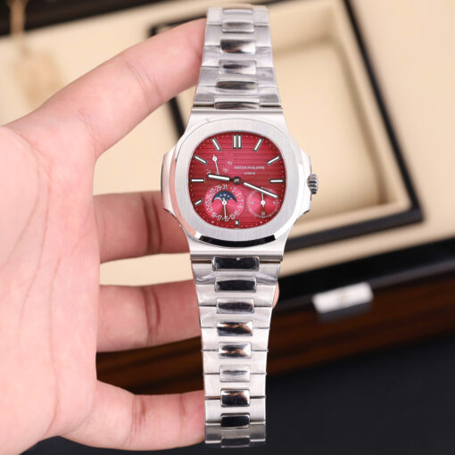 Đồng hồ Patek Philippe Nautilus 5712 Fake 1:1 mặt số màu cherry, size 40mm