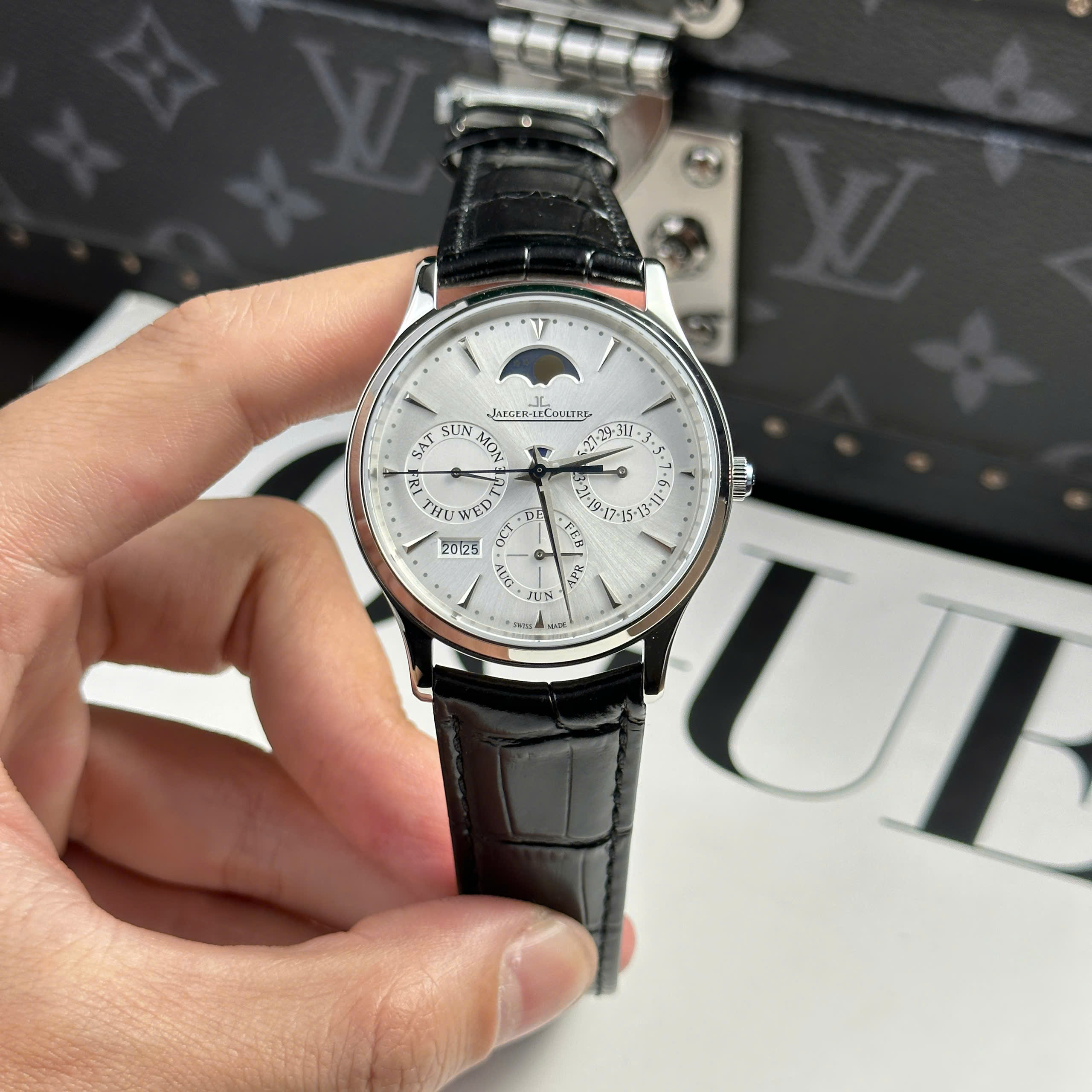 Đồng hồ Jaeger LeCoultre Master Ultrathin Perpetual Calendar• size 39mm