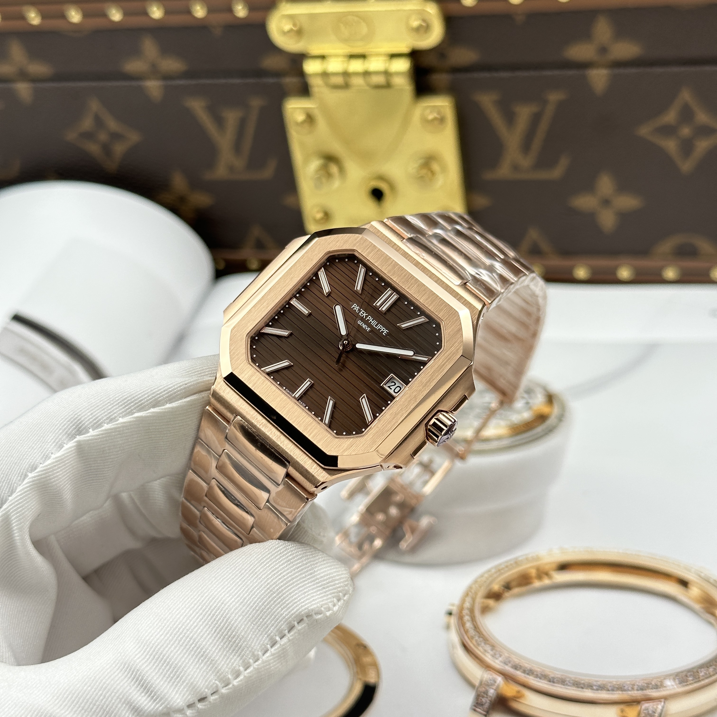 Đồng hồ Patek Philippe Cubitus 7128 • Size 40mm, Rose Gold