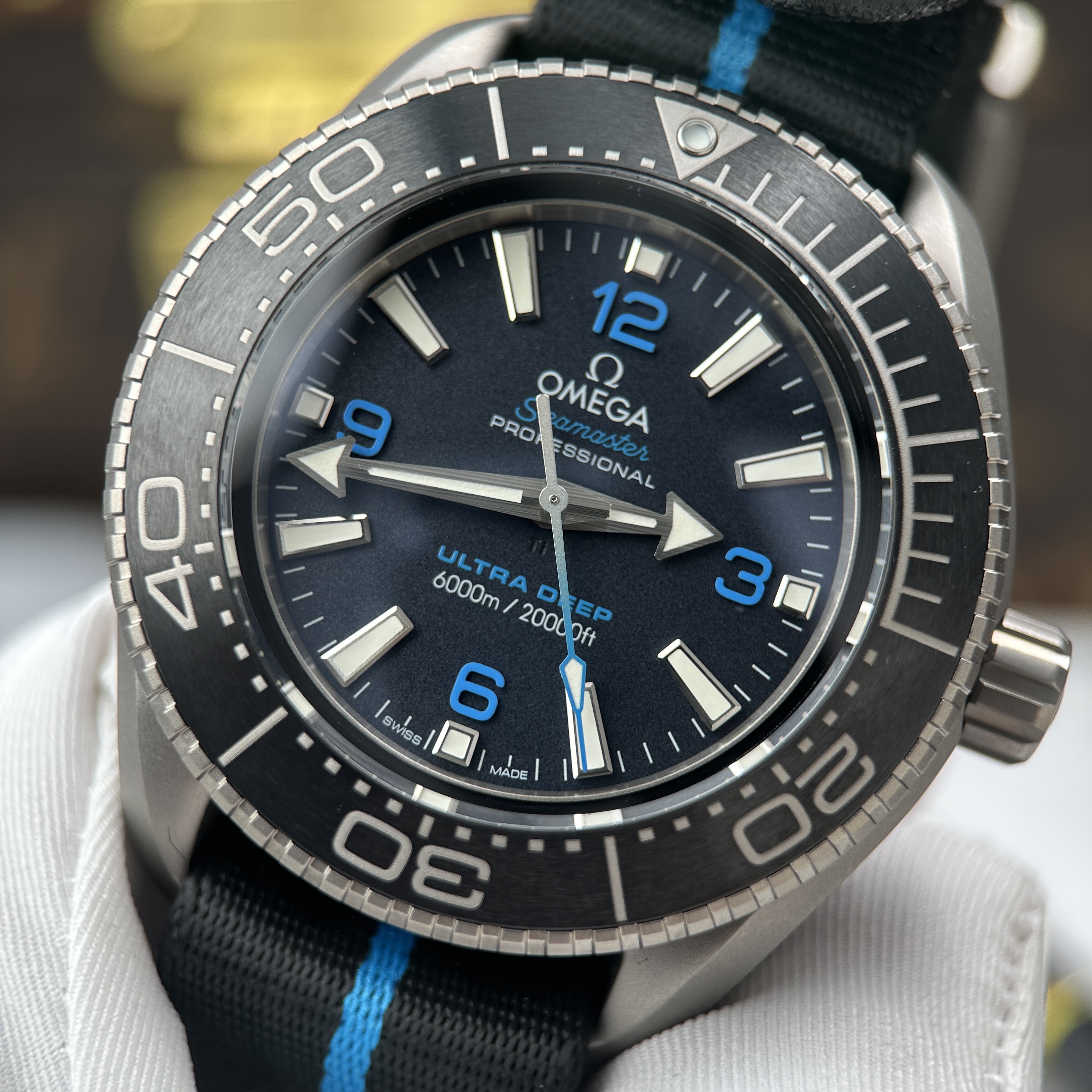 Đồng hồ Omega Seamaster Planet Ocean 6000M Ultra Deep — Size 45.5mm — Dây Nato