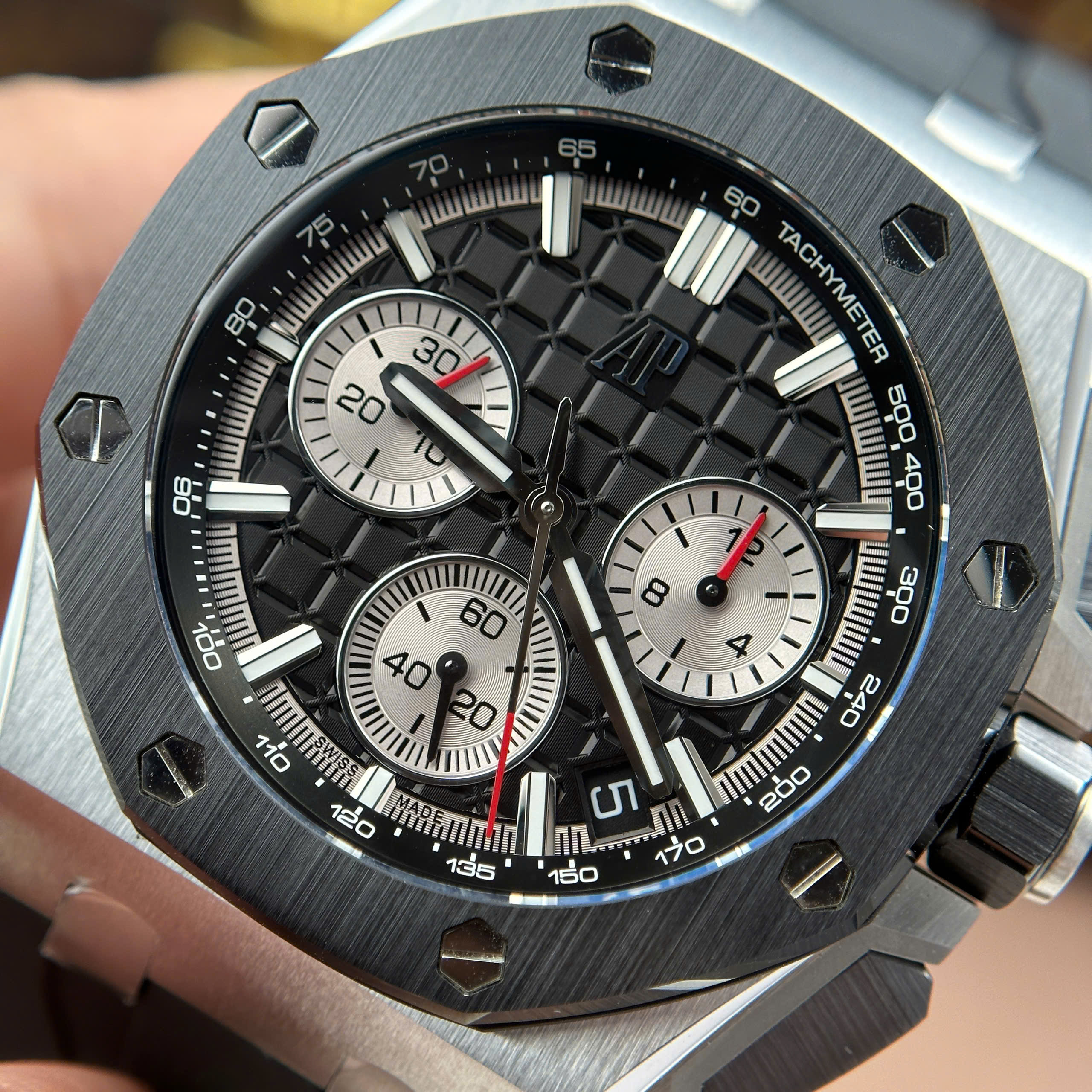 Đồng hồ Audemars Piguet Royal Oak Offshore Chronograph 26420, size 43mm, tính năng Flyback chronograph