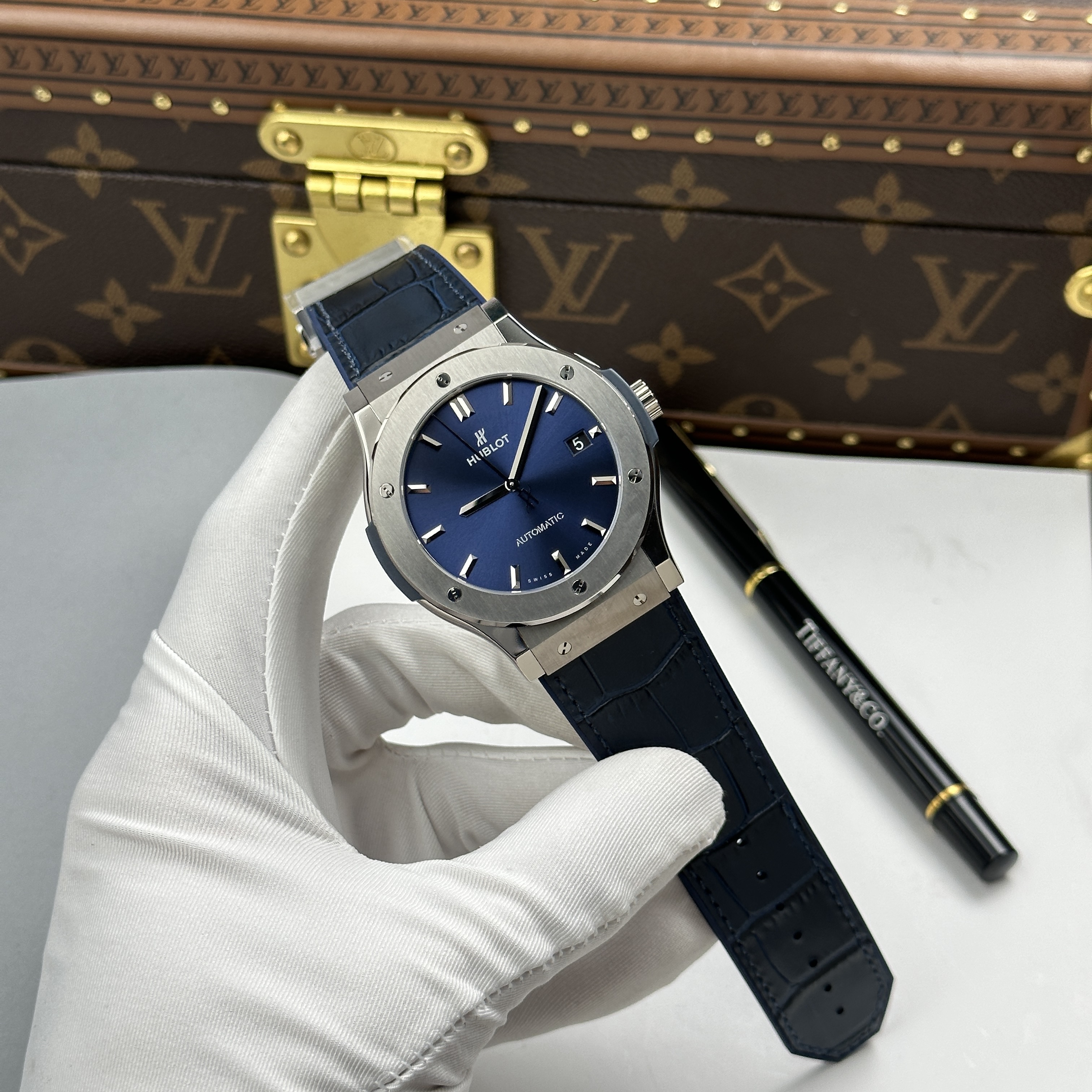Đồng hồ Hublot Classic Fusion, Size 45mm, navy blue