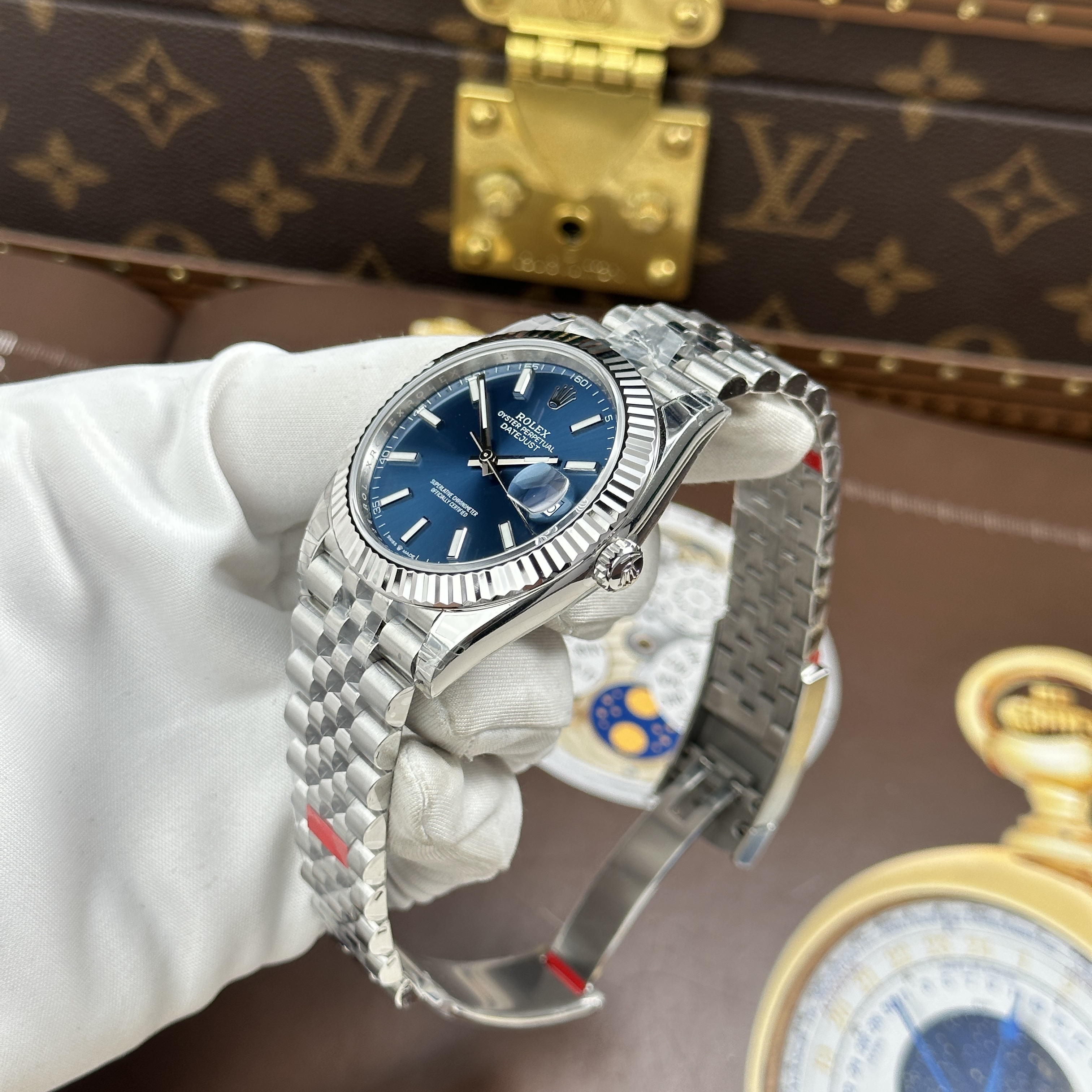 Đồng hồ Rolex Datejust 126334 - Xanh da trời - Size 41mm