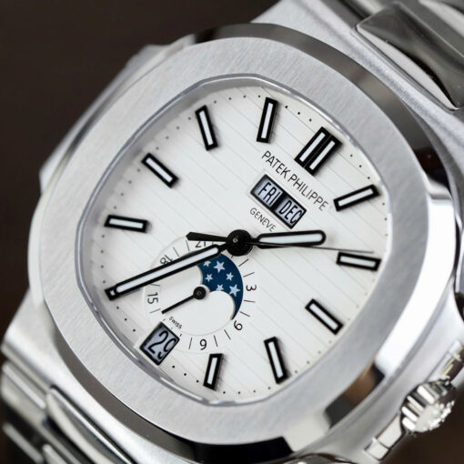 Đồng hồ Patek Philippe Nautilus 5726 Replica 1:1 mặt trắng, size 40.5mm