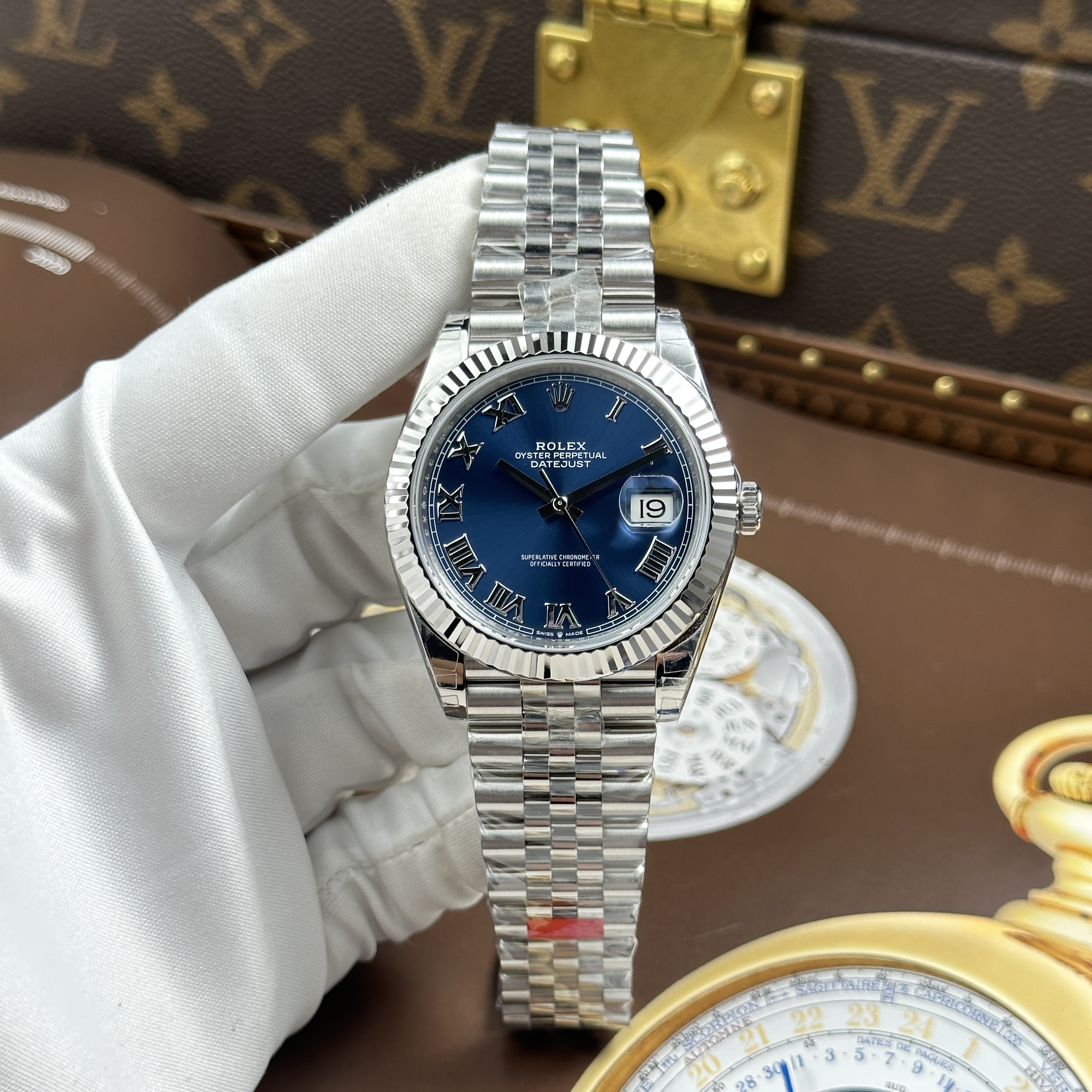 Đồng hồ Rolex Datejust 126334, size 41mm, Vany Blue 1
