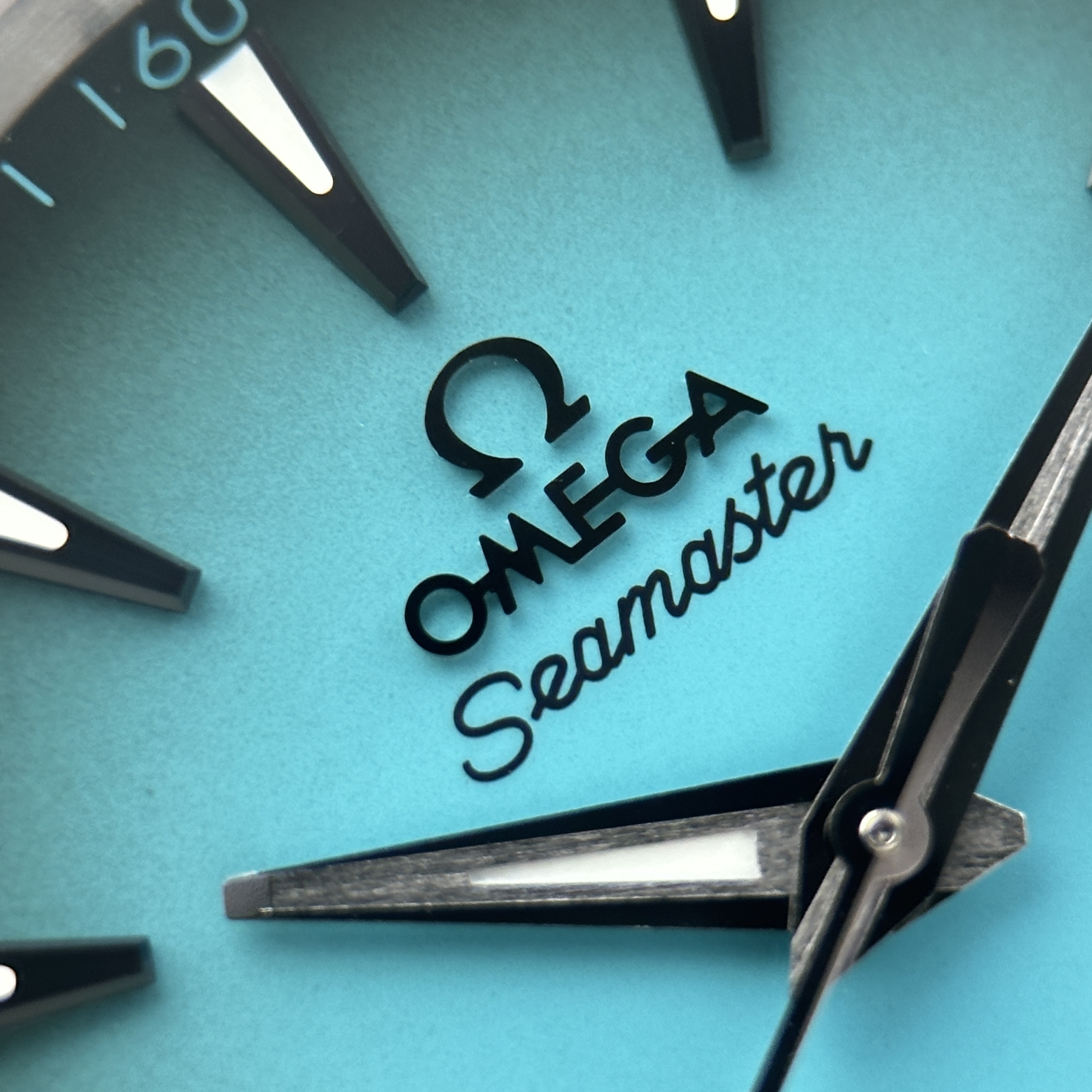 Đồng hồ Omega Aqua Terra 150M • Size 38mm