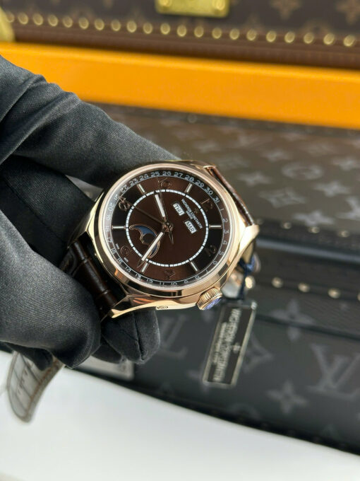 Đồng hồ Vacheron Constantin Fiftysix Complete Calendar 4000E, màu nâu dây da, Size 40mm