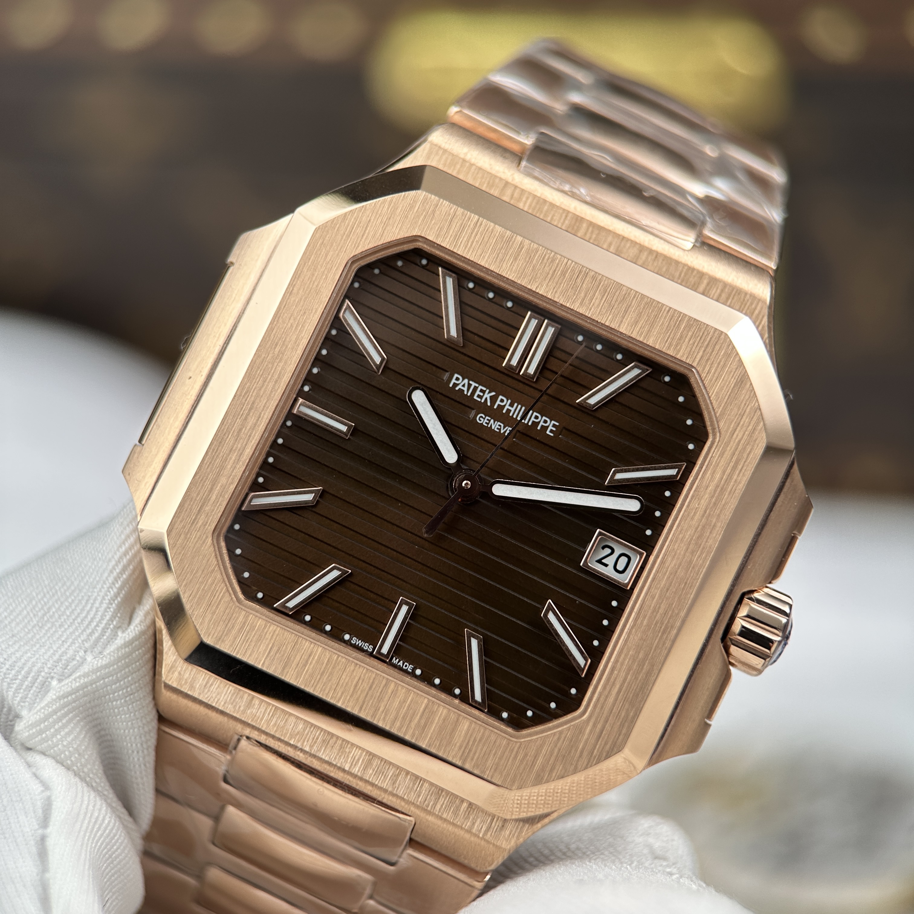 Đồng hồ Patek Philippe Cubitus 7128 • Size 40mm, Rose Gold