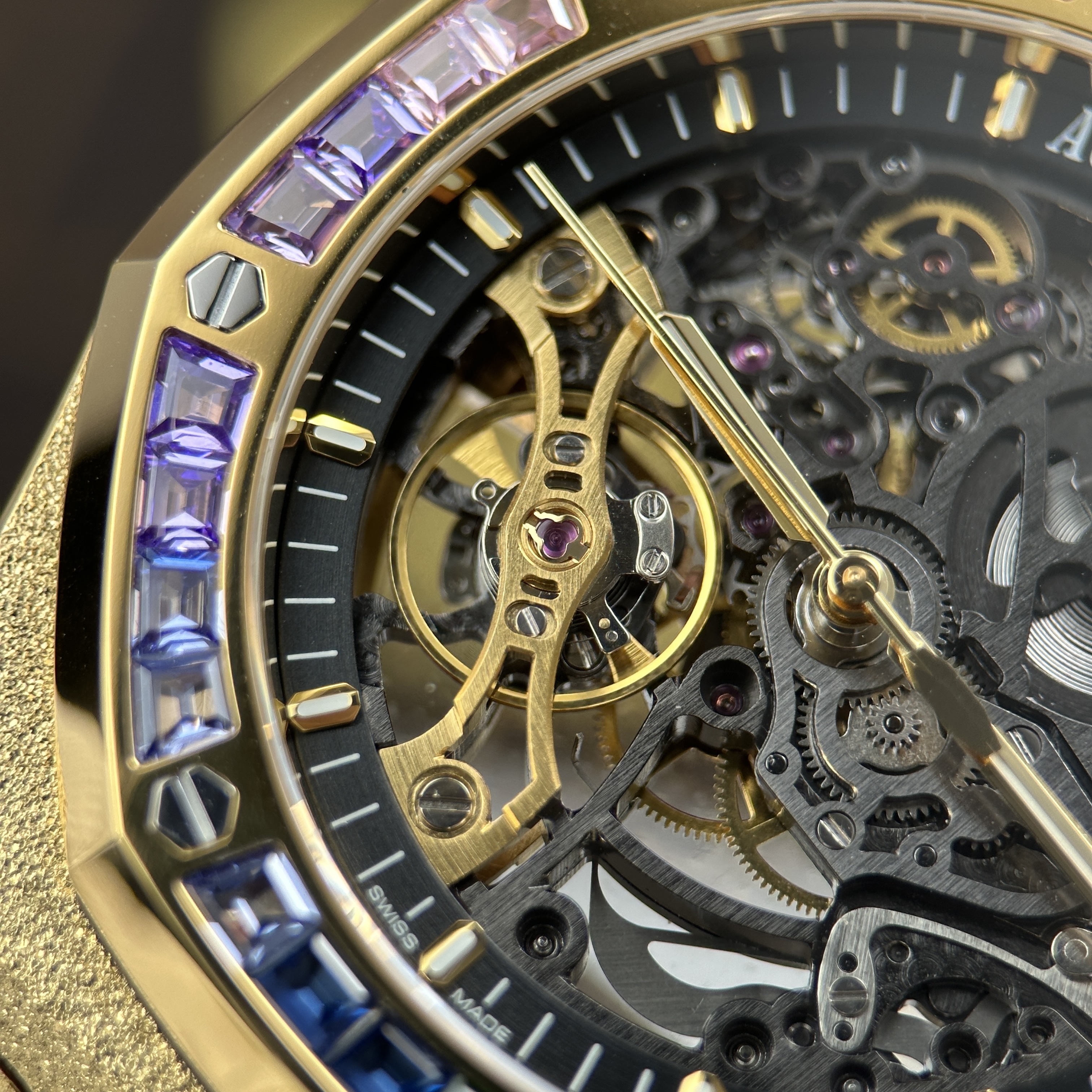 Đồng hồ Audemars Piguet Royal Oak Openworked Frosted 15412 • Size 41mm, Gold