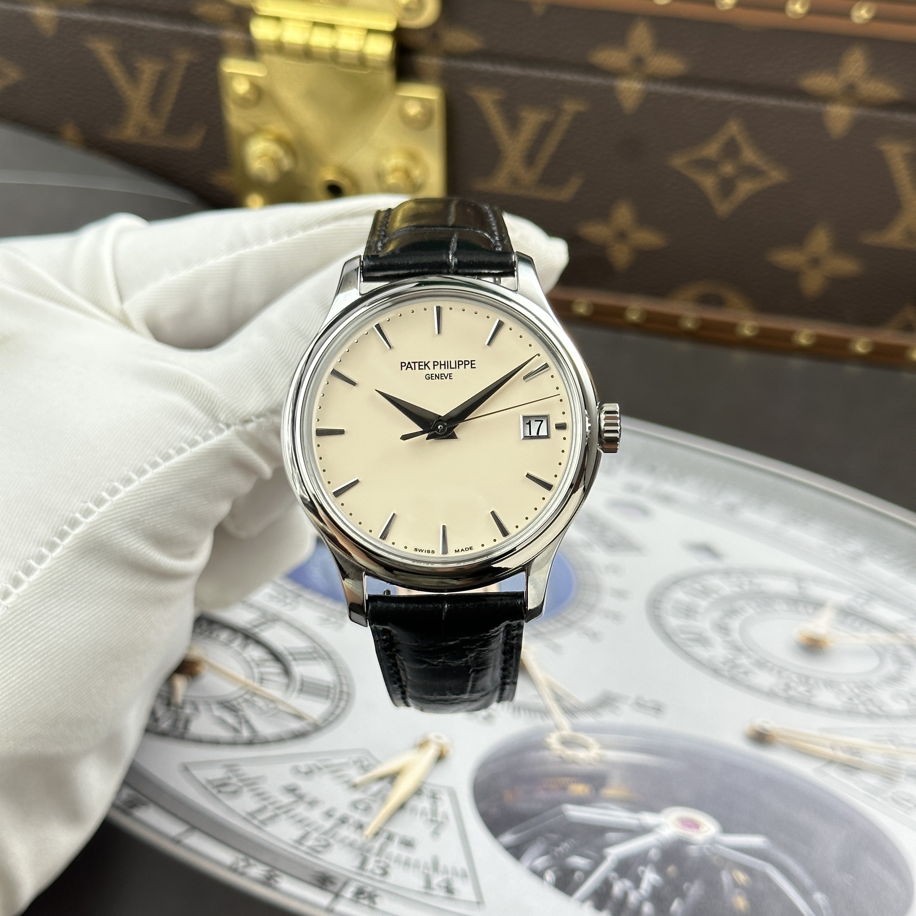 Đồng hồ nam Patek Philippe Calatrava 5227 Replica 1:1, size 39mm, 3K Factory, Màu trắng
