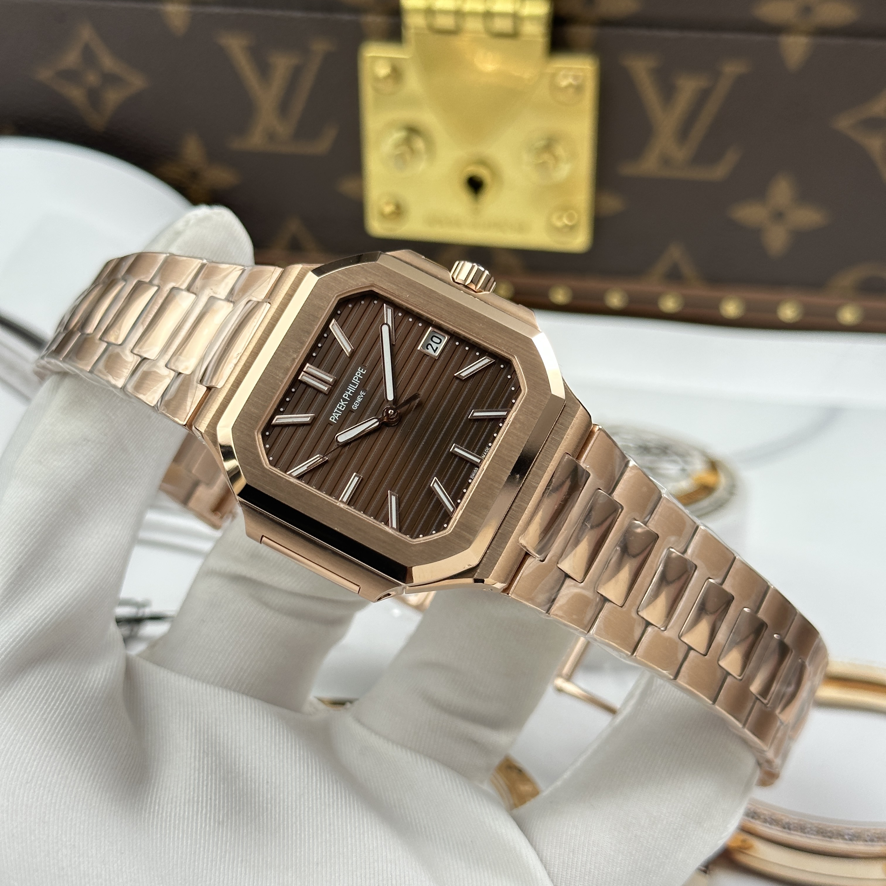 Đồng hồ Patek Philippe Cubitus 7128 • Size 40mm, Rose Gold
