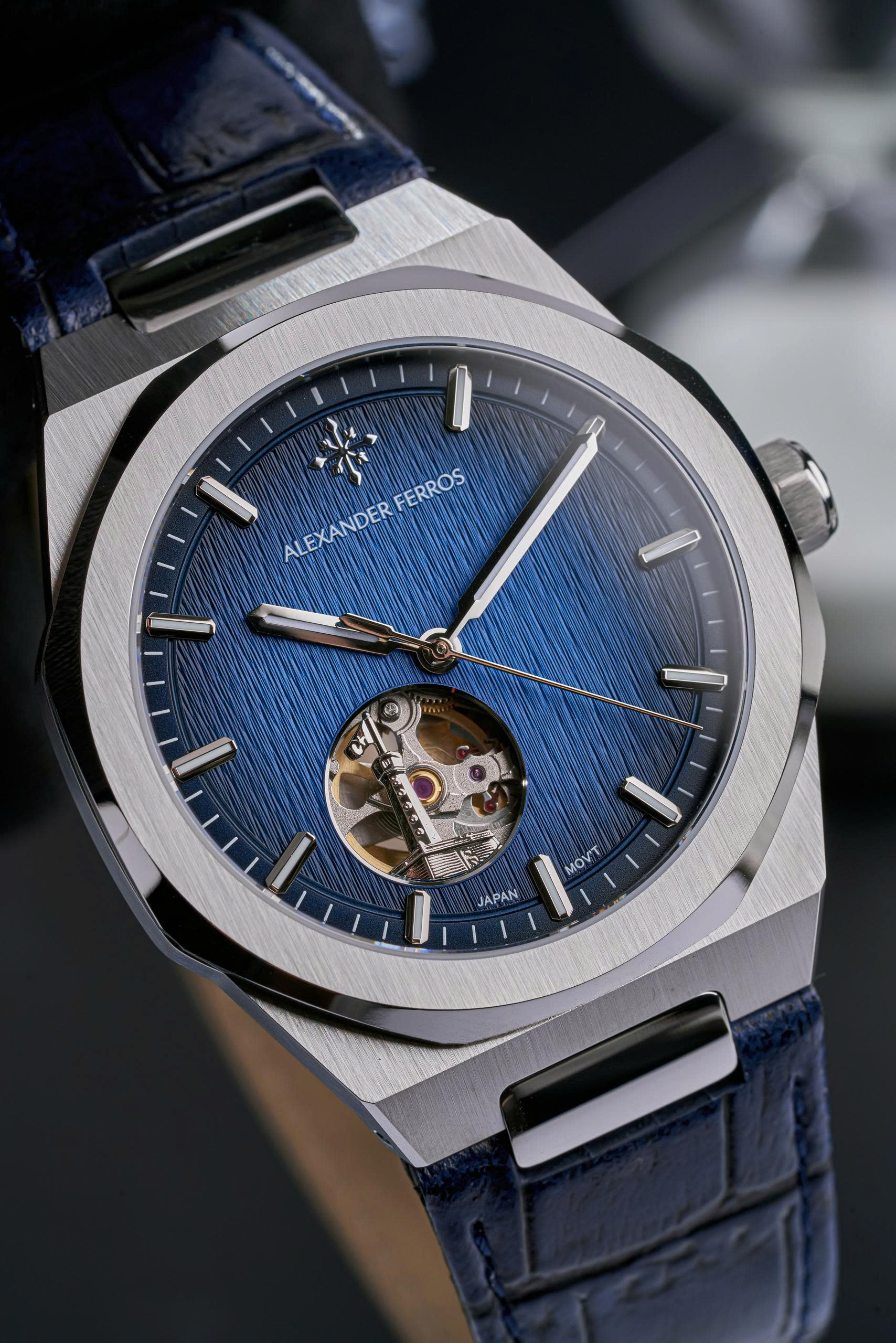 Đồng Hồ Alexander Ferros Cột Cờ 9292S-05