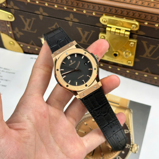 Đồng hồ nam Hublot Replica 1:1 Classic Fusion King Gold, mặt đen máy cơ Thụy Sỹ, Size 42mm