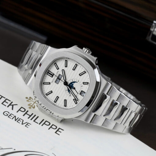 Đồng hồ Patek Philippe Nautilus 5726 Replica 1:1 mặt trắng, size 40.5mm