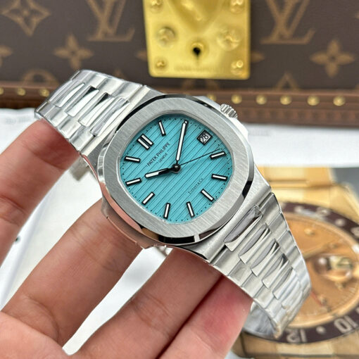  Đồng hồ Patek Philippe Nautilus 5711, mặt Tiffany, Size 40mm