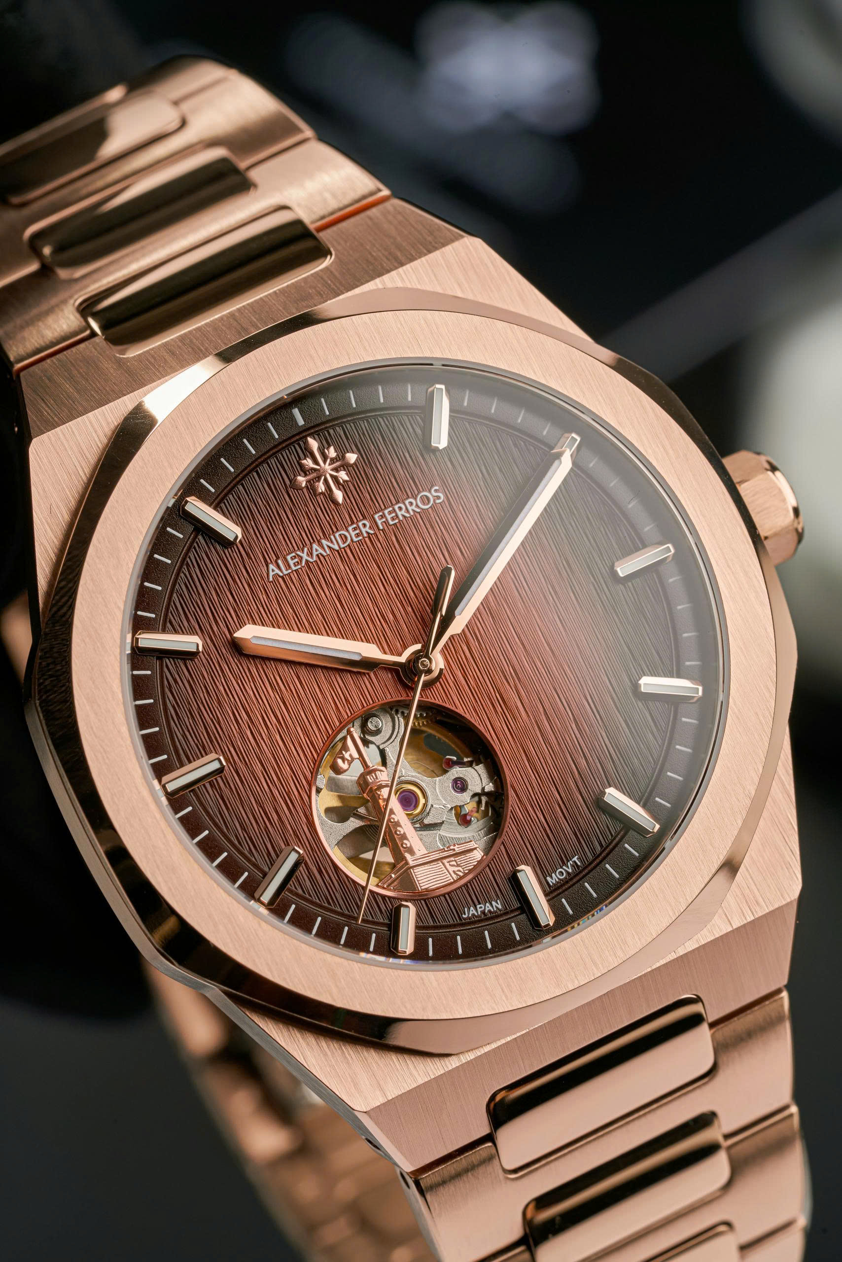 Đồng Hồ Alexander Ferros Cột Cờ 9292R/08