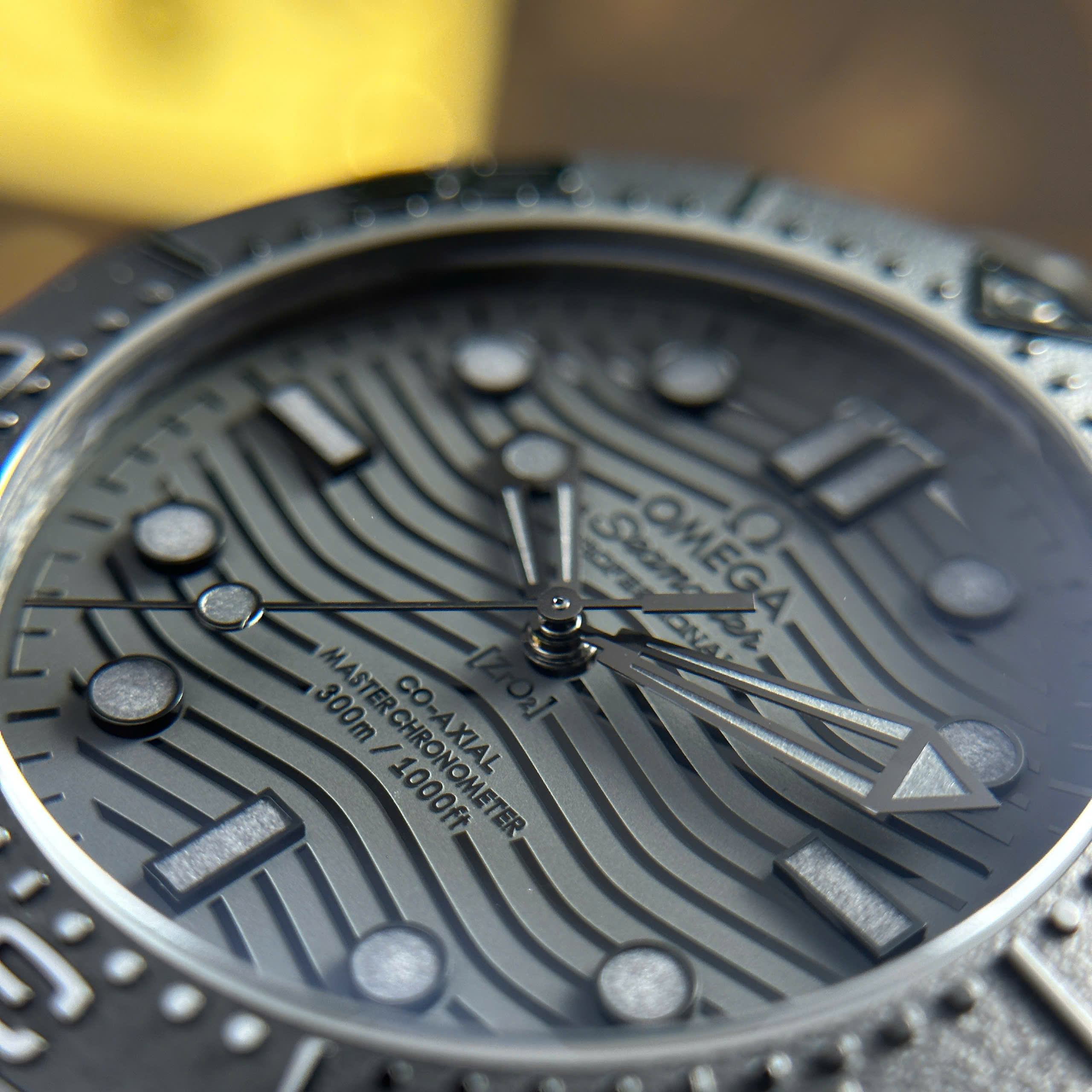 Đồng hồ Omega Seamaster Diver 300M Black Ceramic • Size 43.5mm, Sần