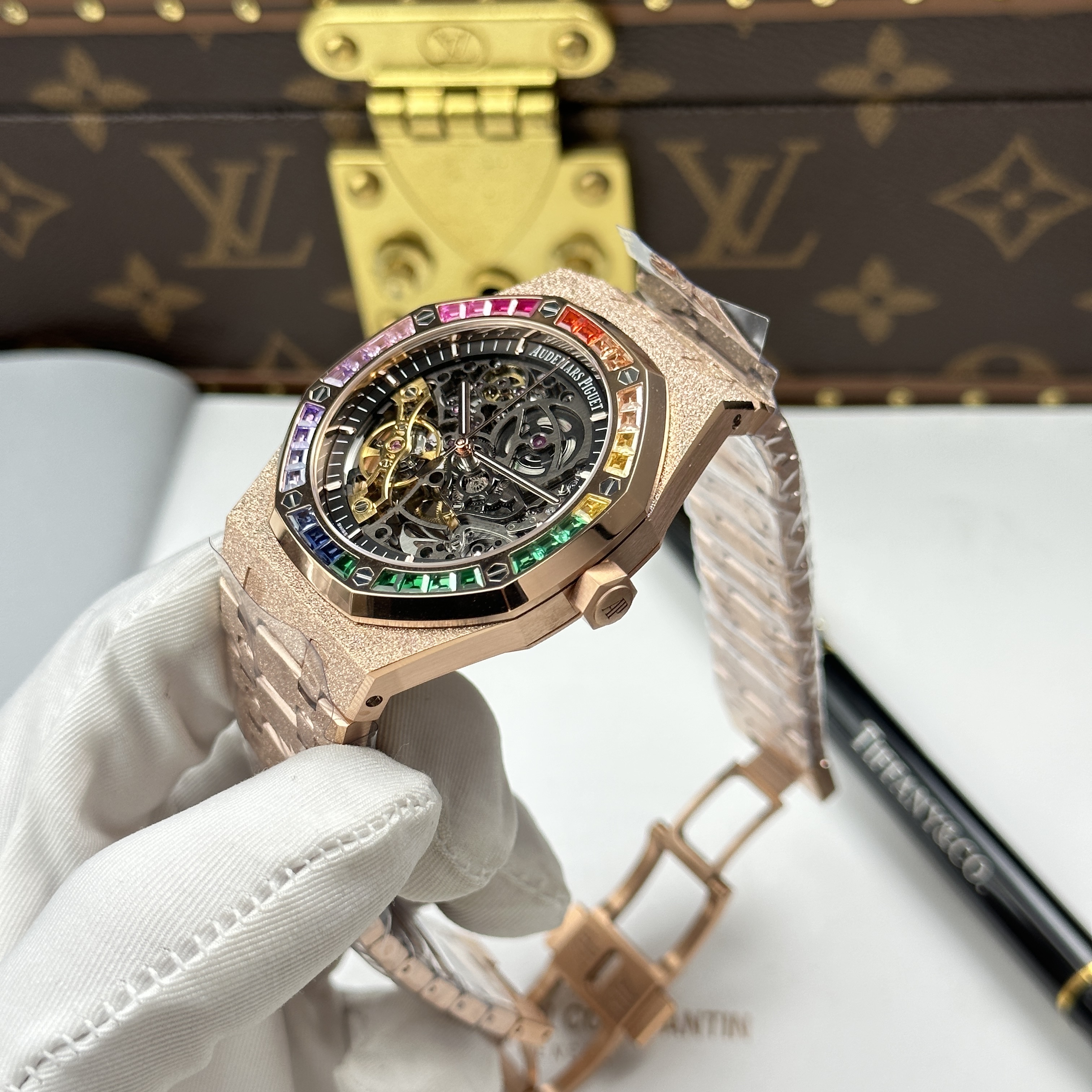 Đồng hồ Audemars Piguet Royal Oak Openworked Frosted 15412 • Size 41mm, độ mỏng chỉ 9.9mm