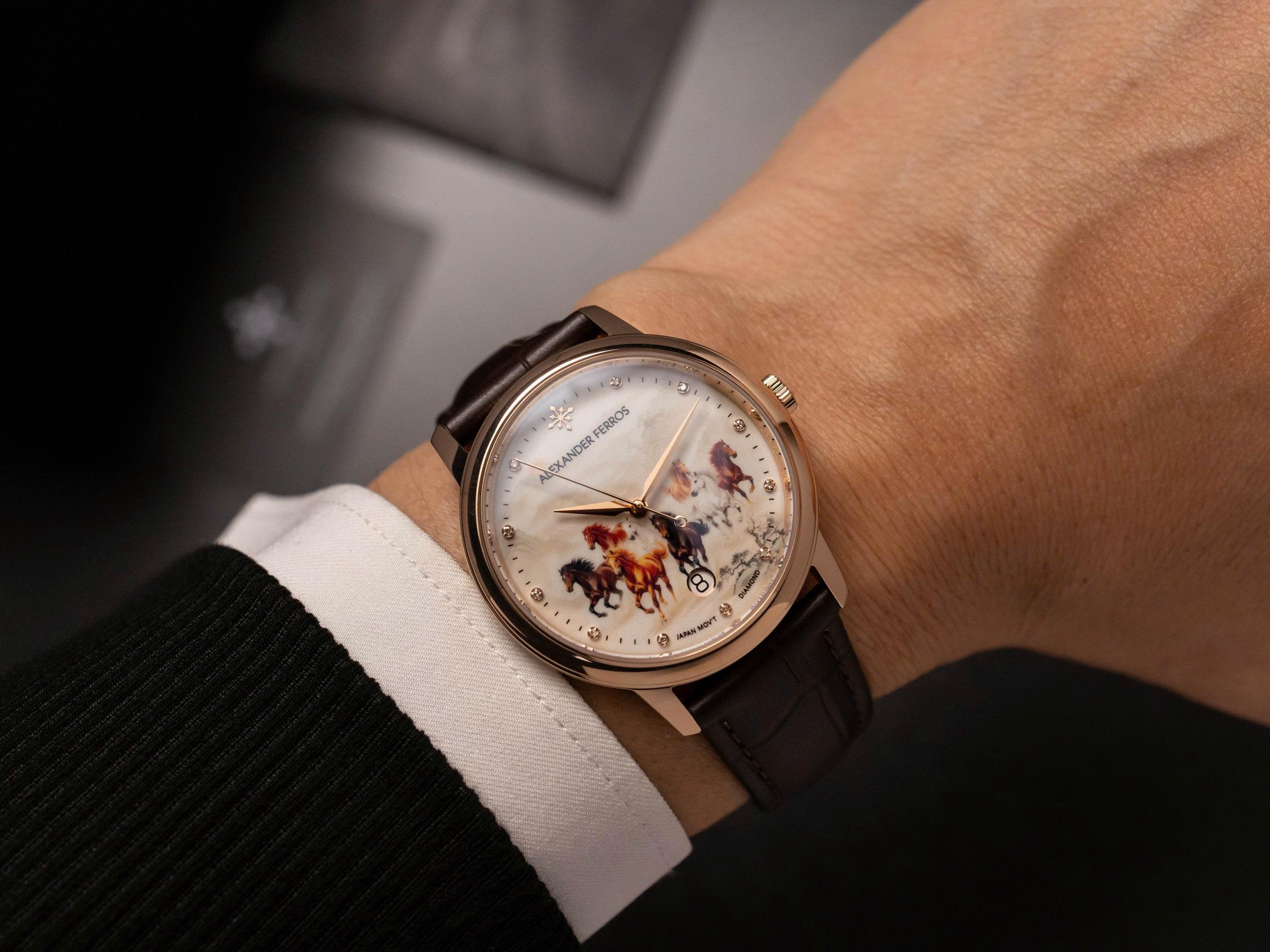Đồng Hồ Alexander Ferros 9302RD-26 "Bát Mã Truy Phong"