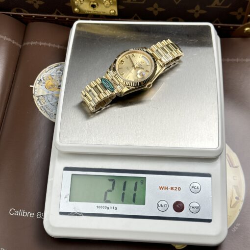 Đồng hồ Rolex Day-Date nam Rep 1:1, mặt vàng champagne, trọng lượng 212 gram, Size 40mm