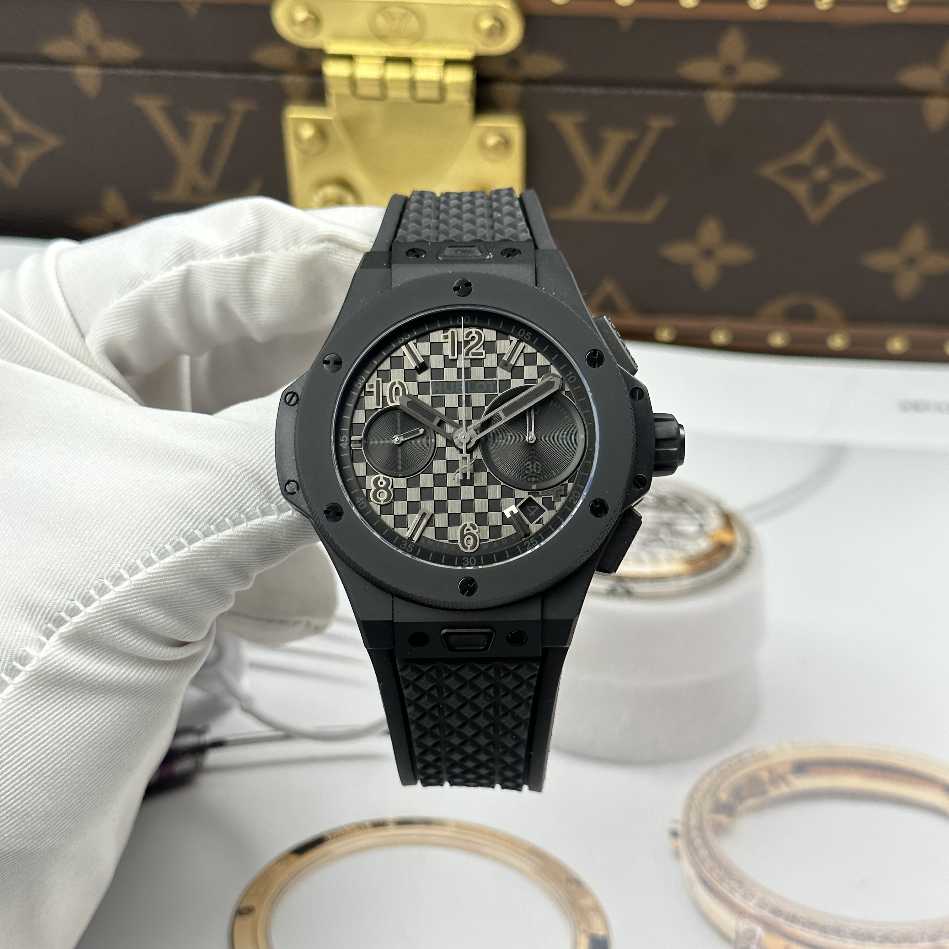 Đồng hồ Hublot Big Bang 20th Anniversary, Size 43mm, Black