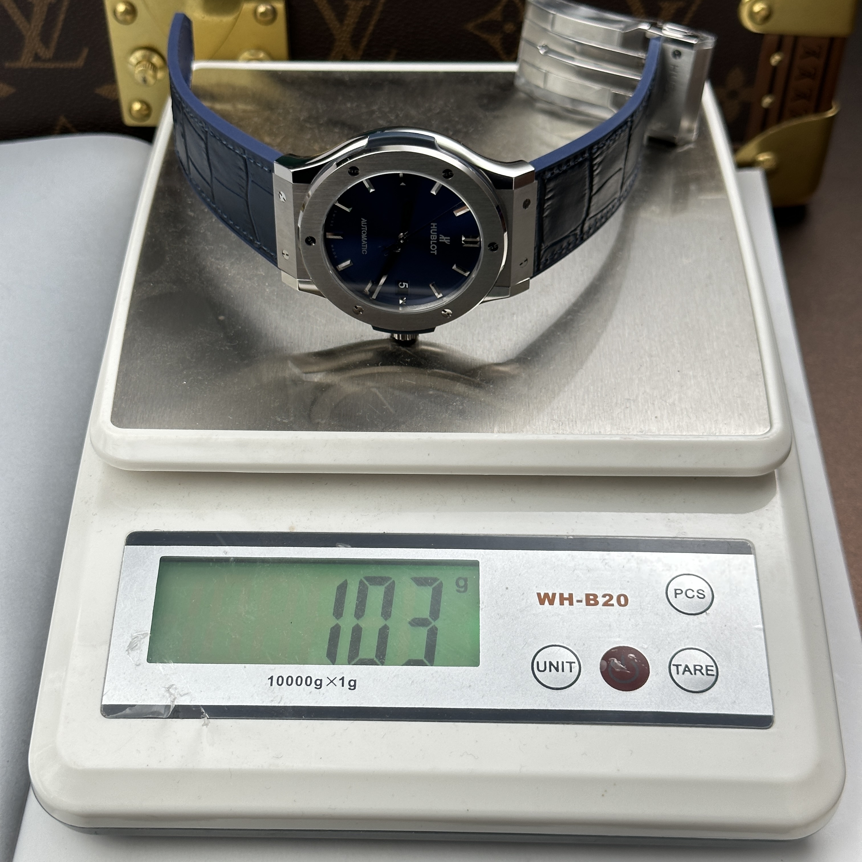 Đồng hồ Hublot Classic Fusion, Size 45mm, navy blue