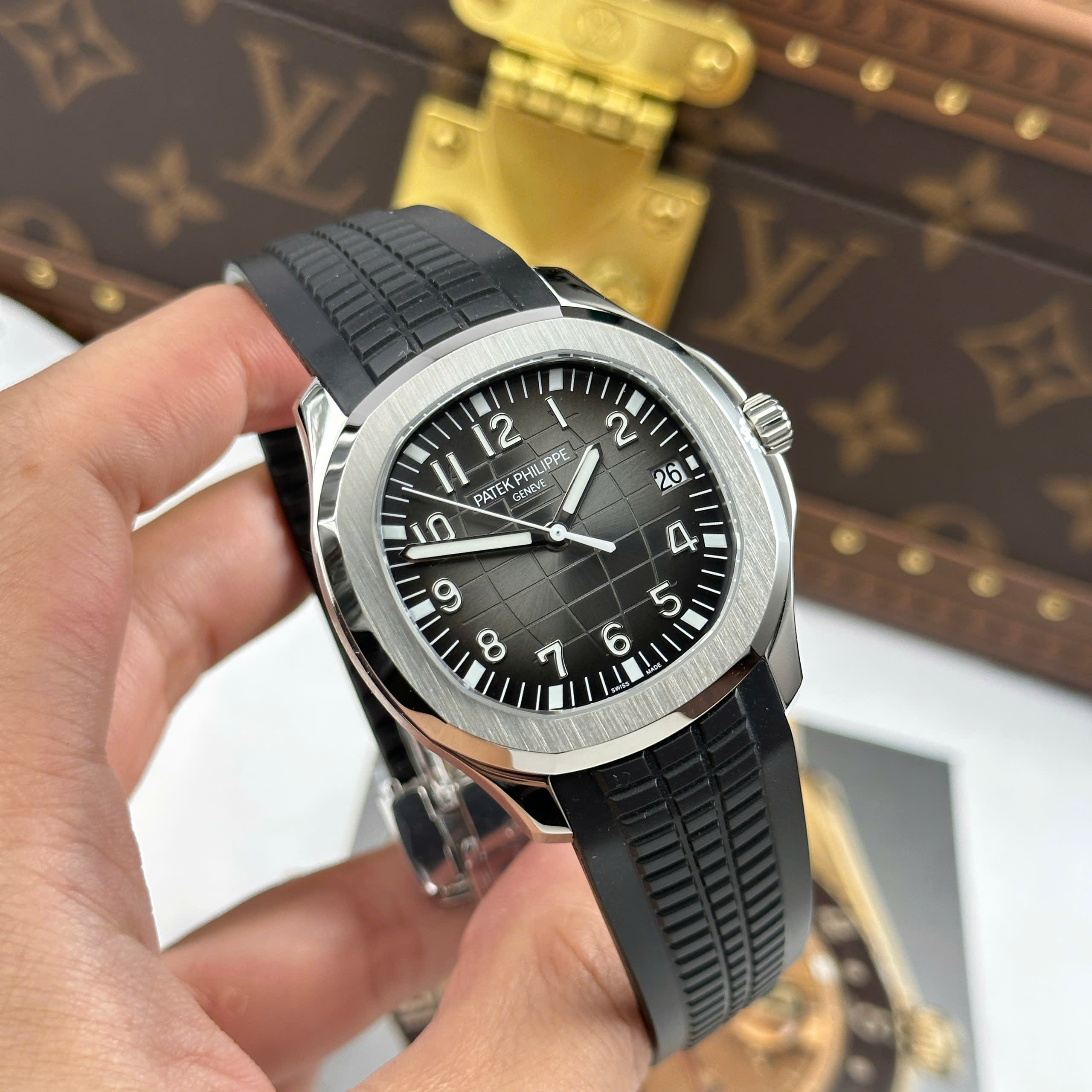 Đồng hồ Patek Philippe Aquanaut 5167 • Size 40mm • máy cal330sc super clone