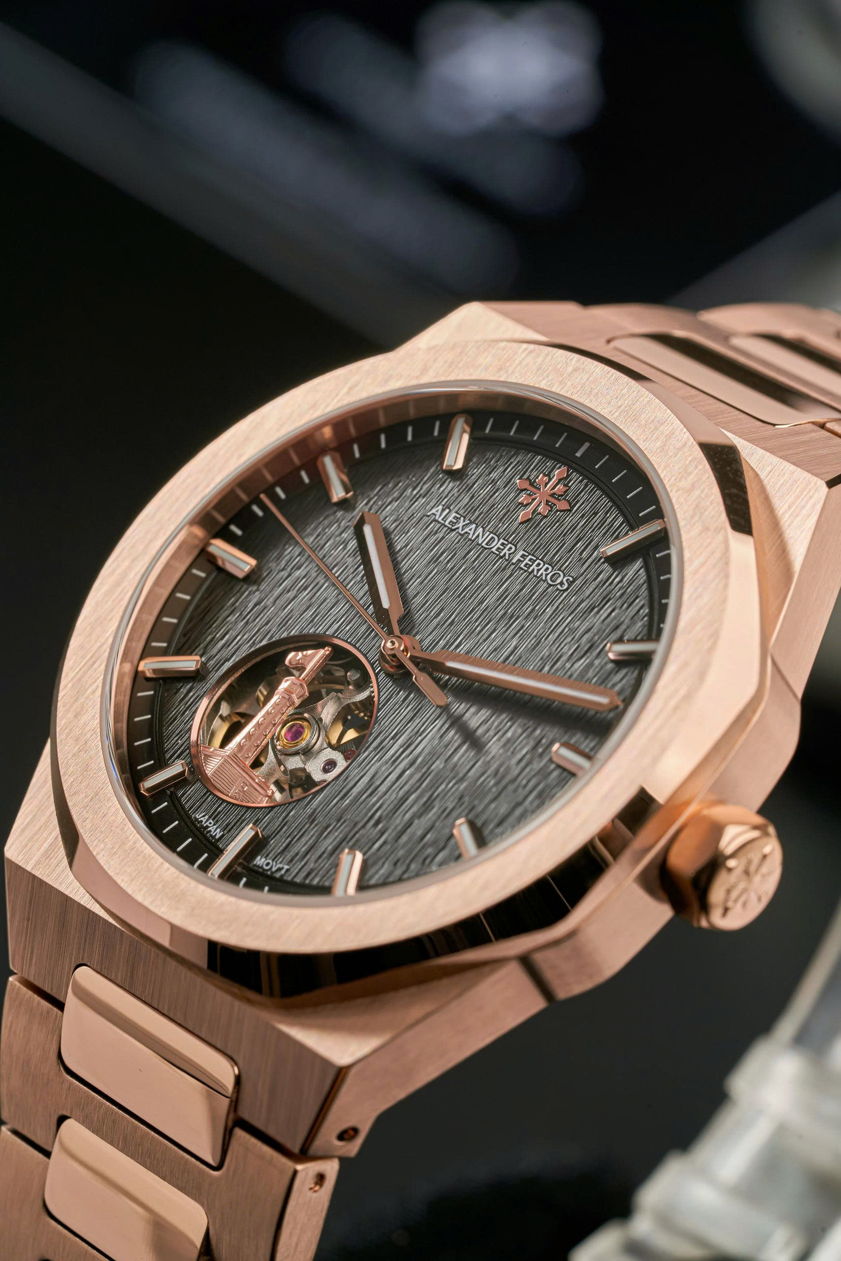 Đồng Hồ Alexander Ferros Cột Cờ 9292R/01