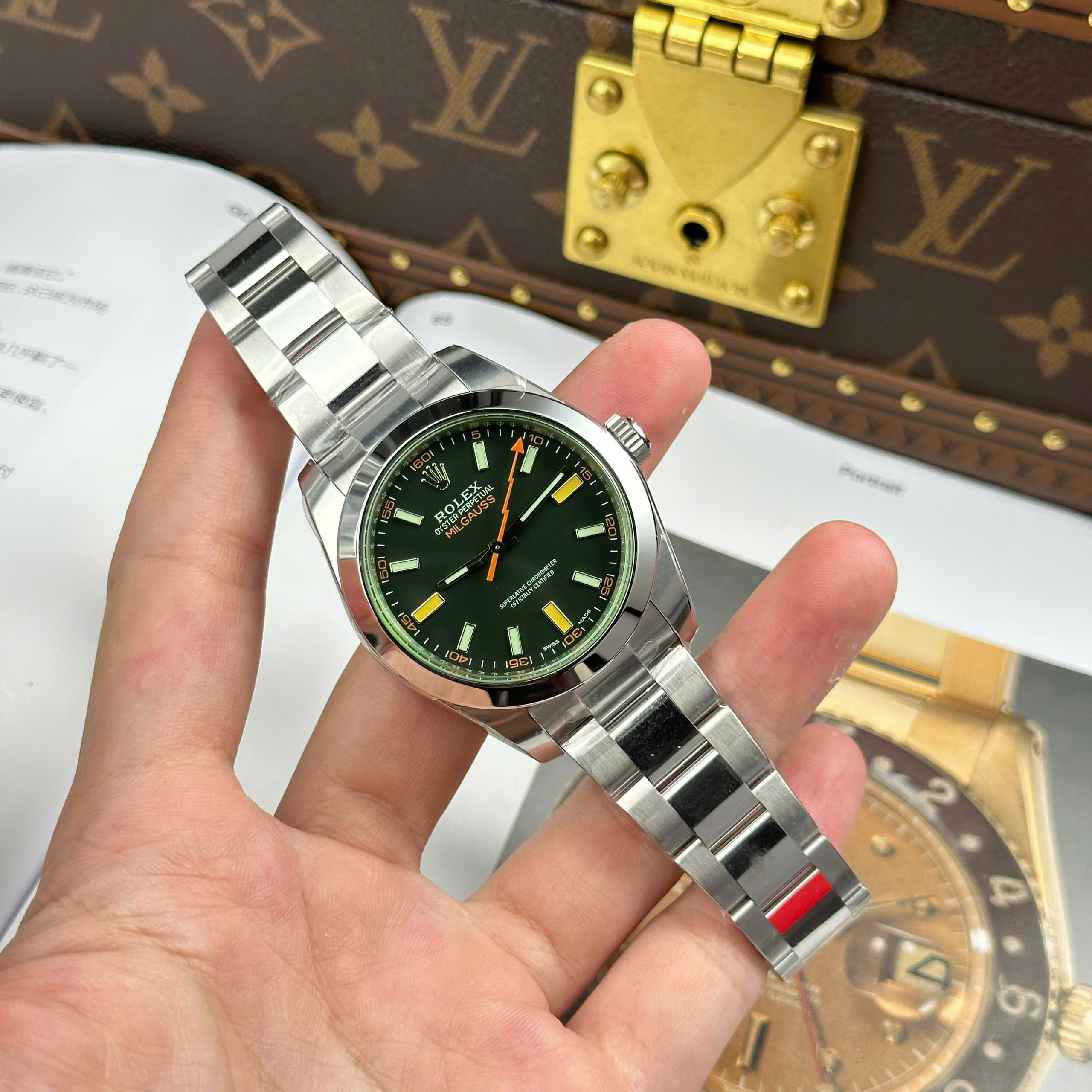 Đồng hồ Rolex Milgauss 116400GV • Size 40mm