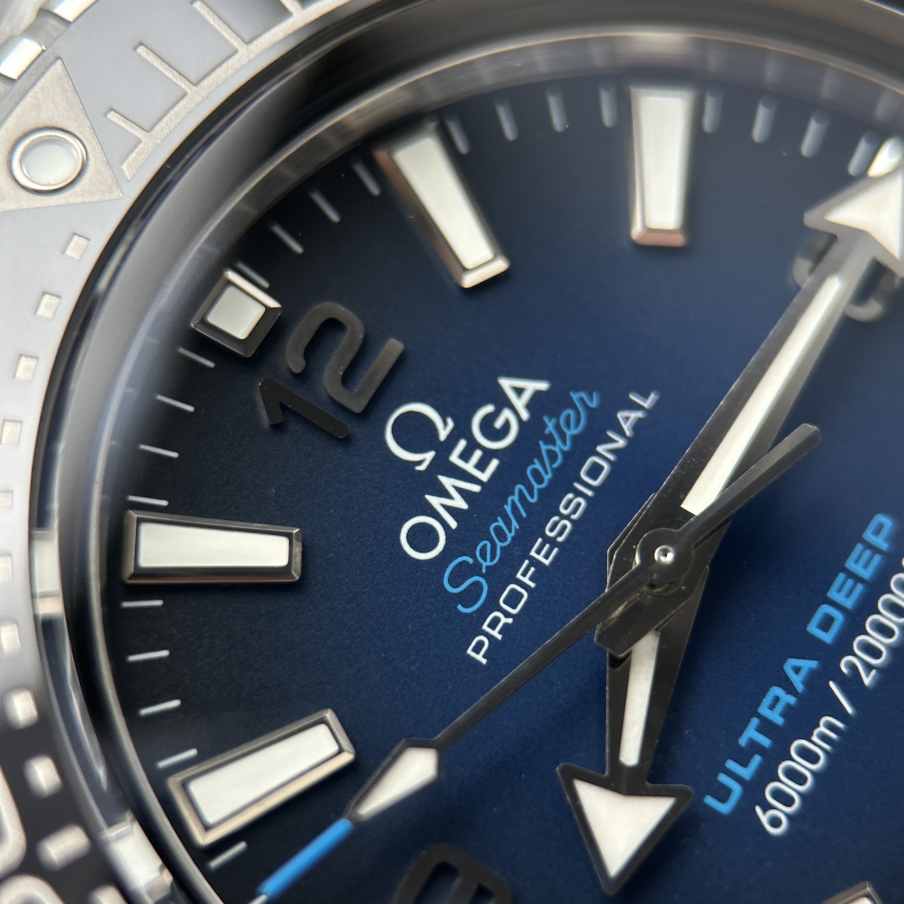 Đồng hồ Omega Seamaster Planet Ocean 6000M Ultra Deep — Size 45.5mm, Dây thép