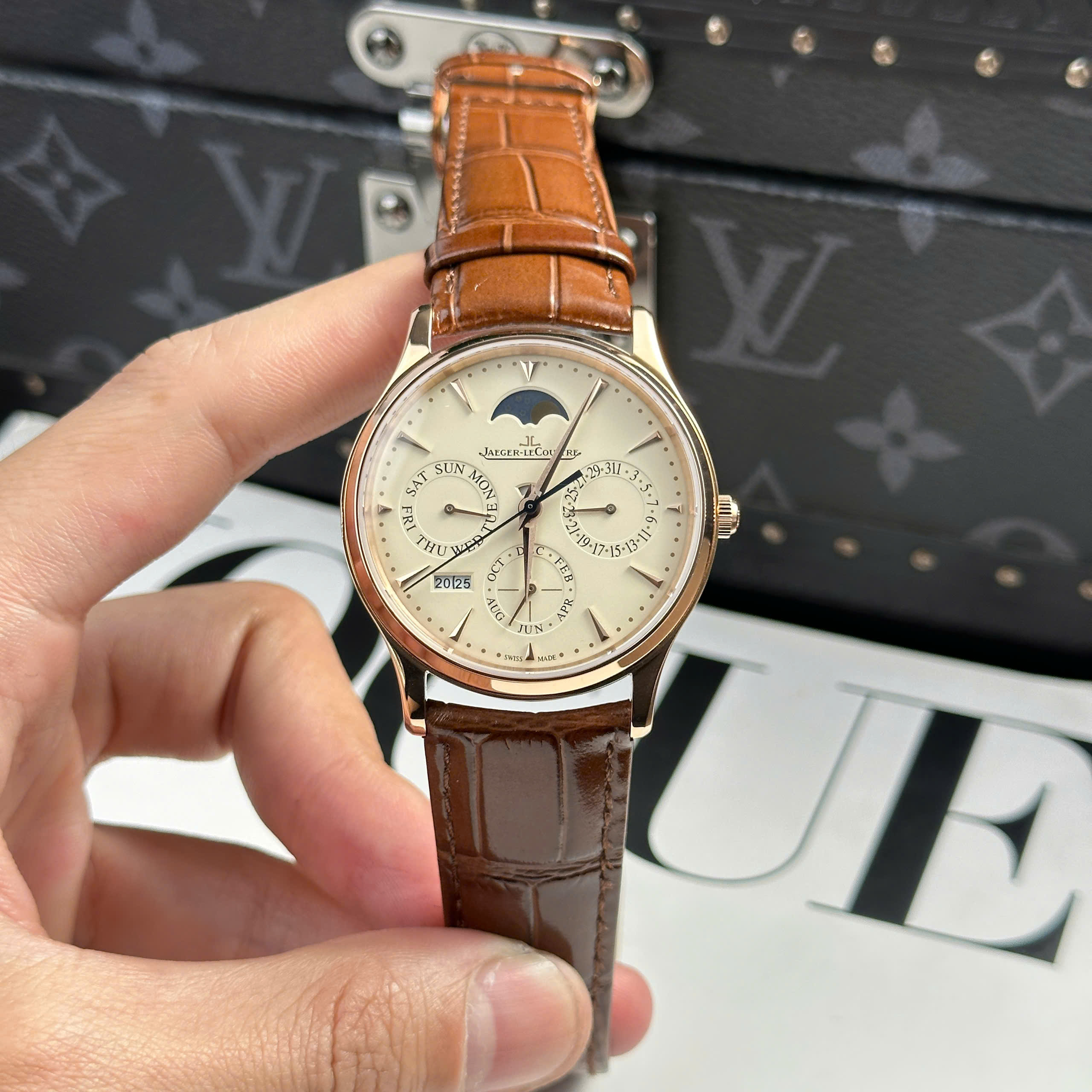 Đồng hồ Jaeger LeCoultre Master Ultrathin Perpetual Calendar • Size 39mm, nâu