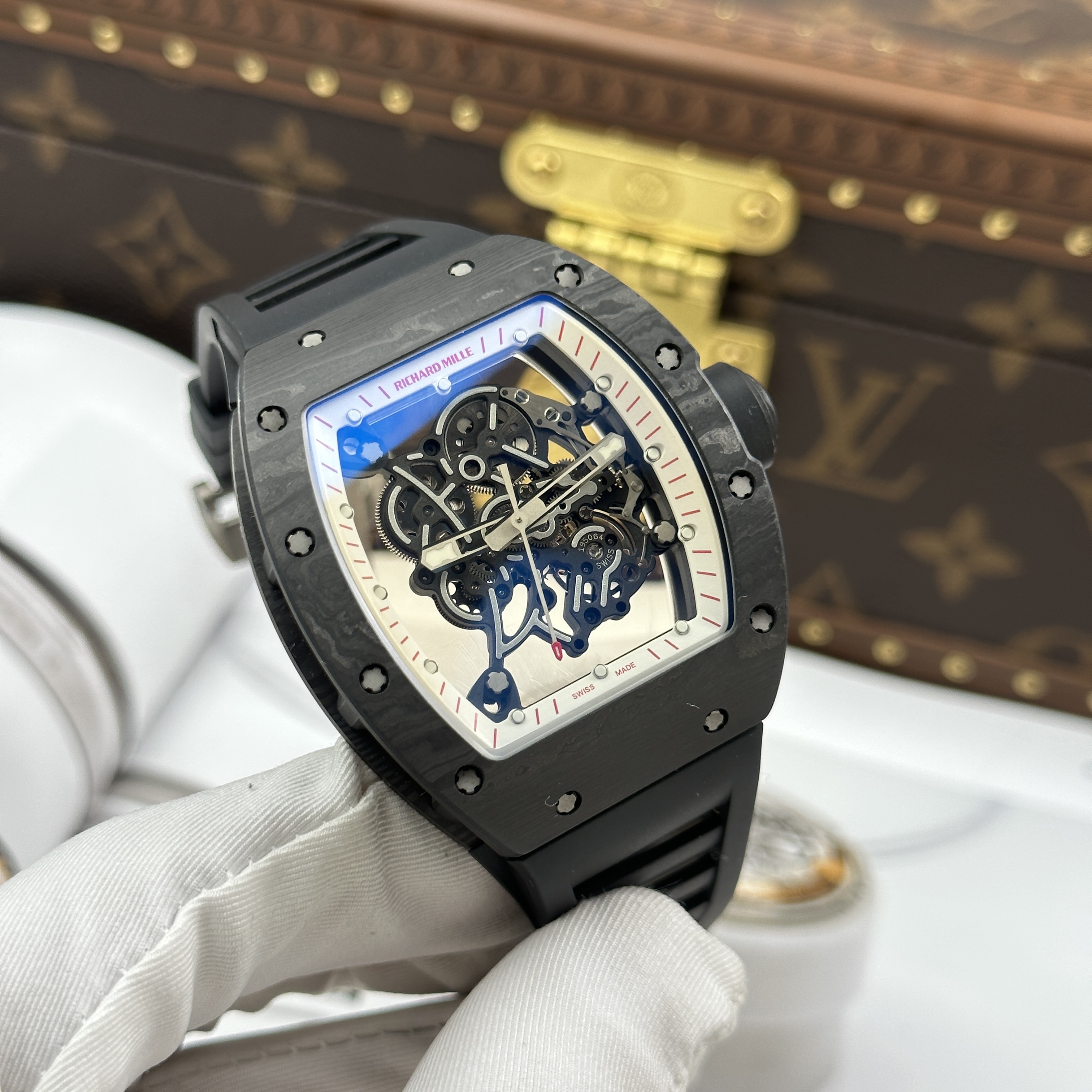 Đồng hồ Richard Mille RM 055 Carbon NTPT, phiên bản sử dụng khung máy RMUL2