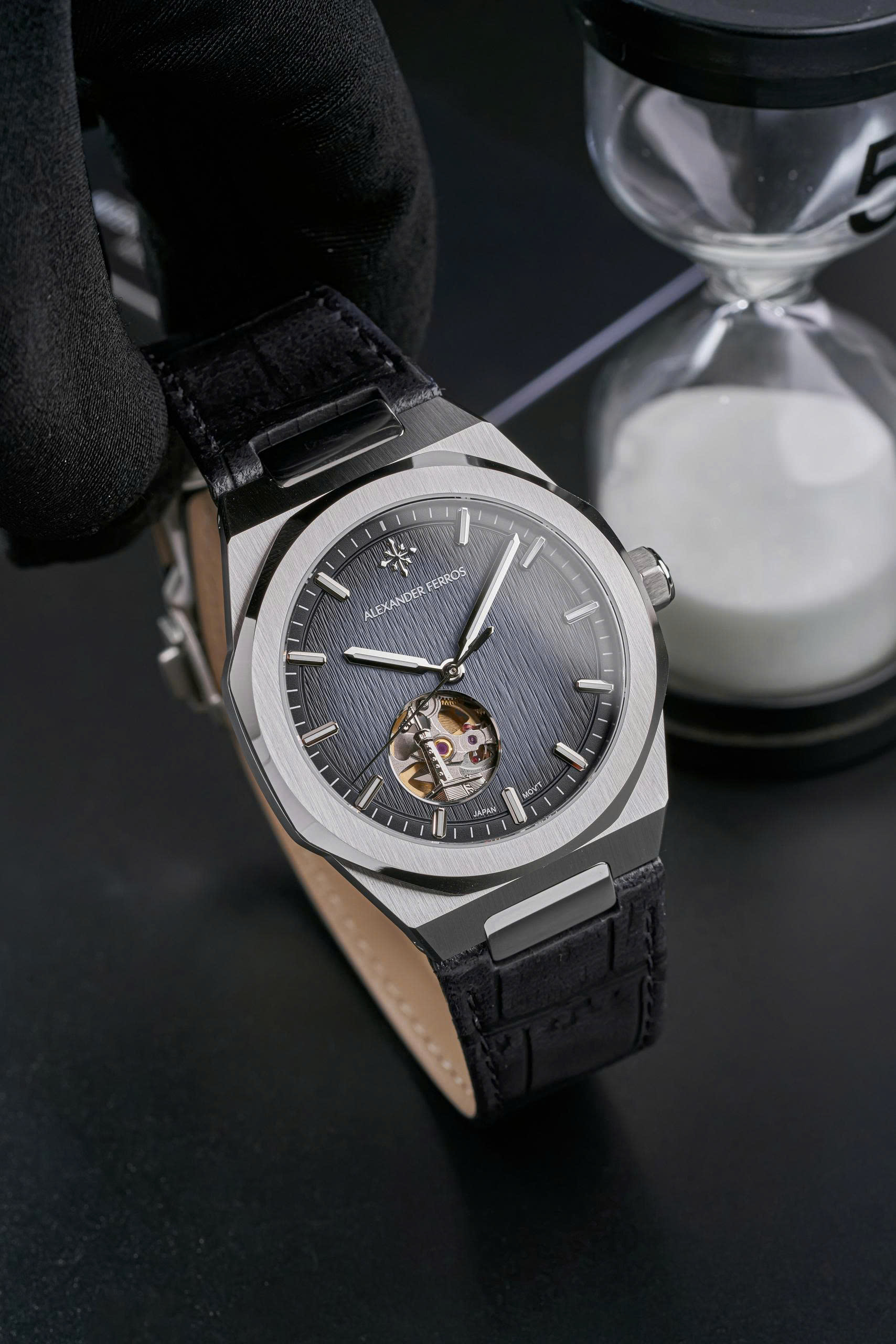 Đồng Hồ Alexander Ferros Cột Cờ 9292S-01