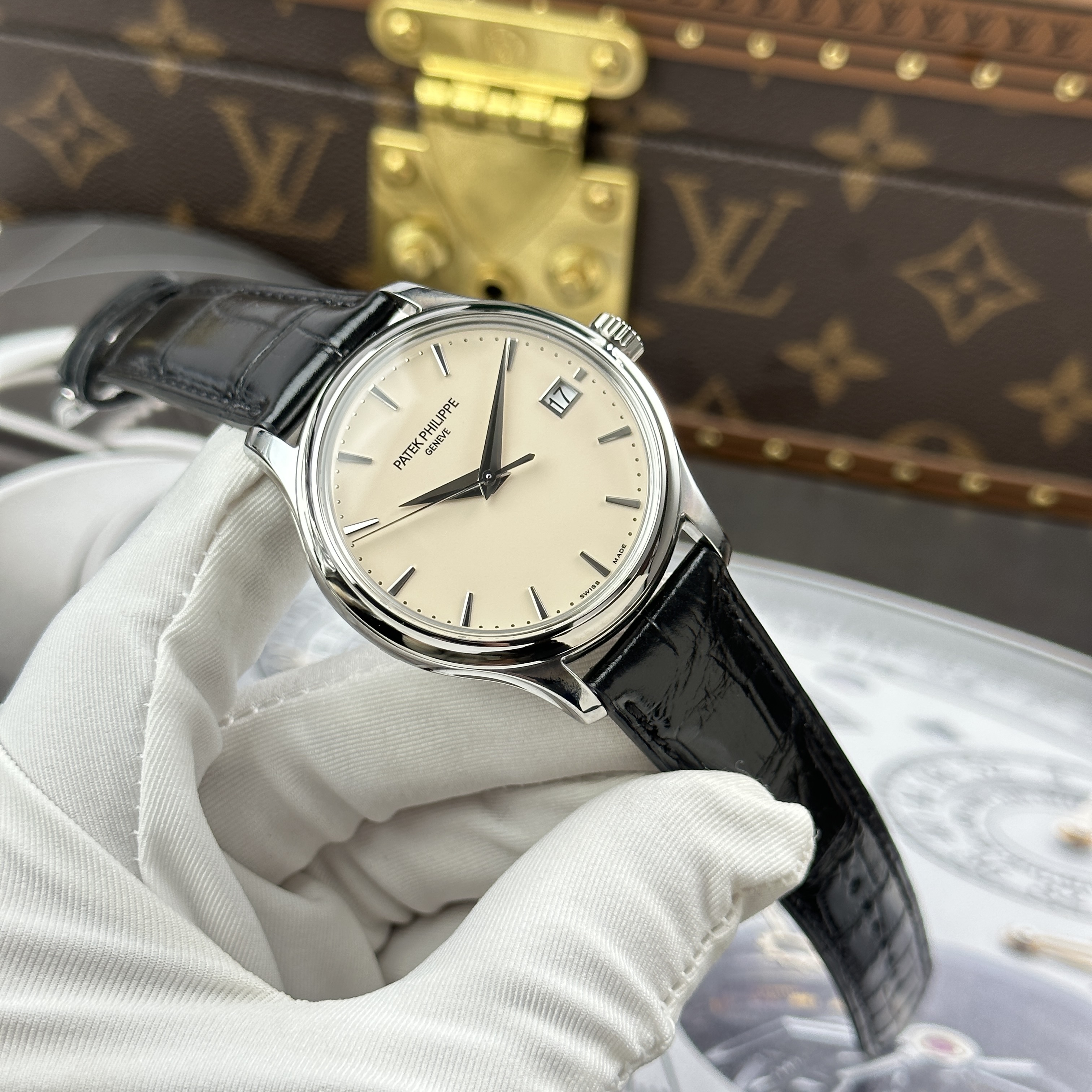 Đồng hồ nam Patek Philippe Calatrava 5227 Replica 1:1, size 39mm, 3K Factory, Màu trắng