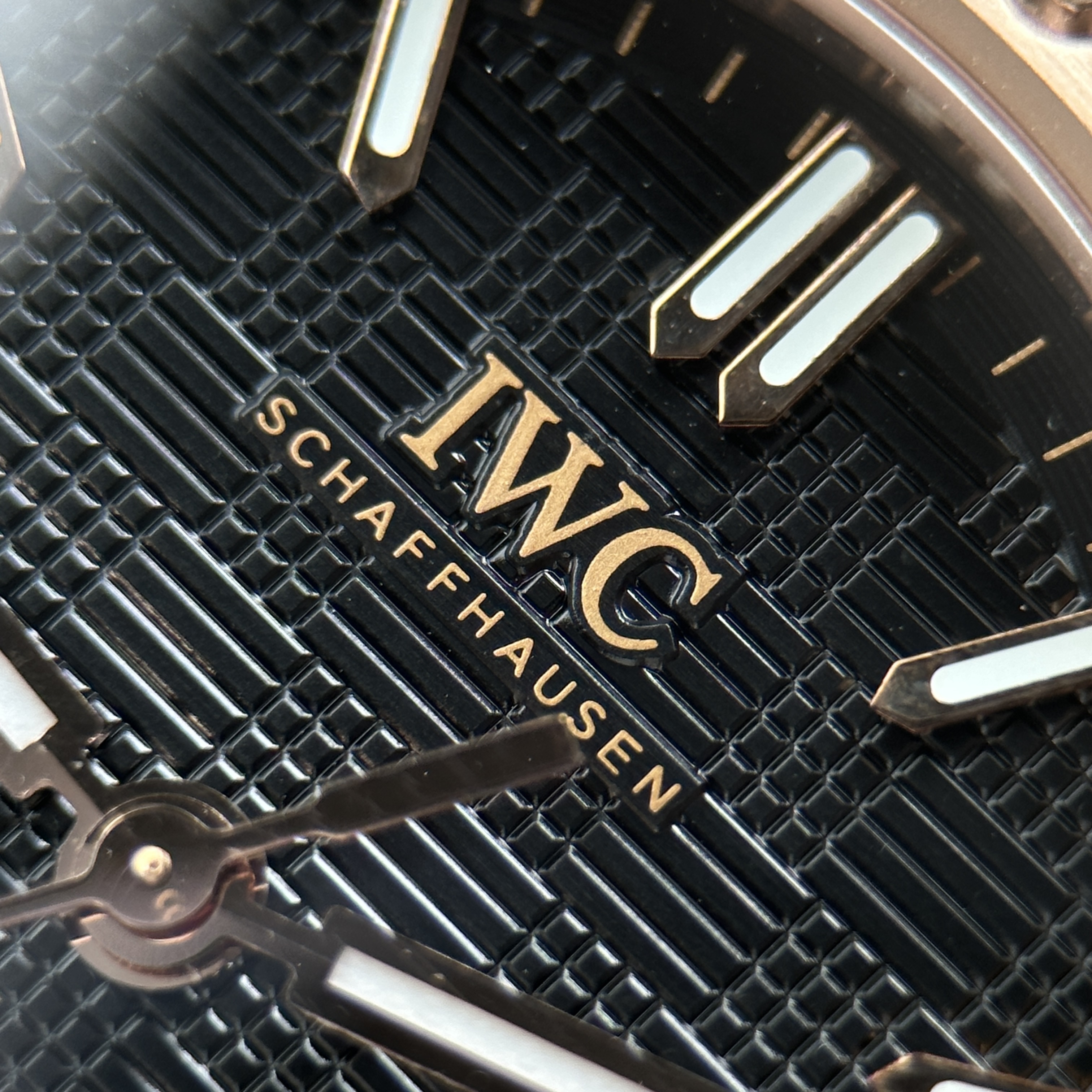 Đồng hồ IWC Ingenieur, Size 40mm, Vàng hồng