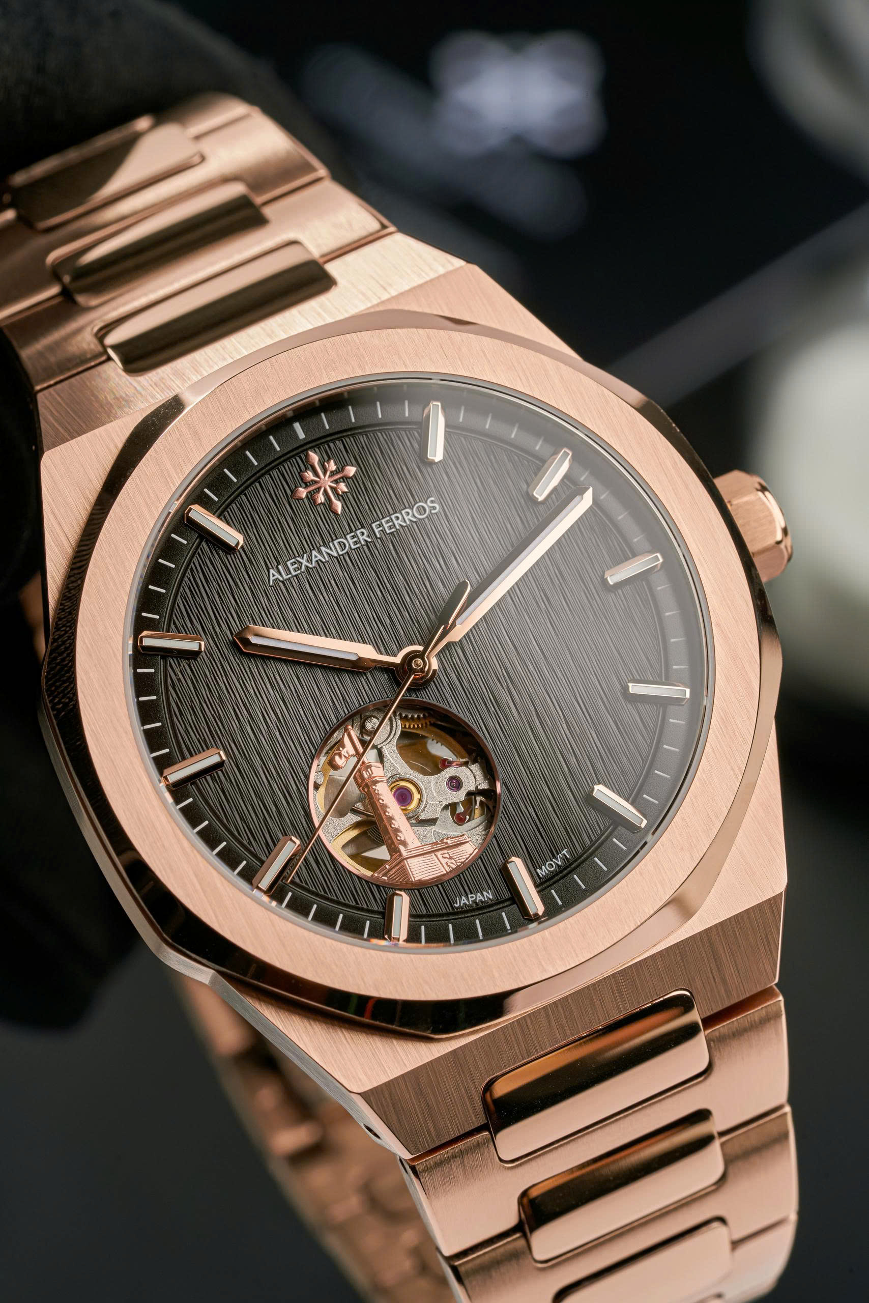 Đồng Hồ Alexander Ferros Cột Cờ 9292R/01