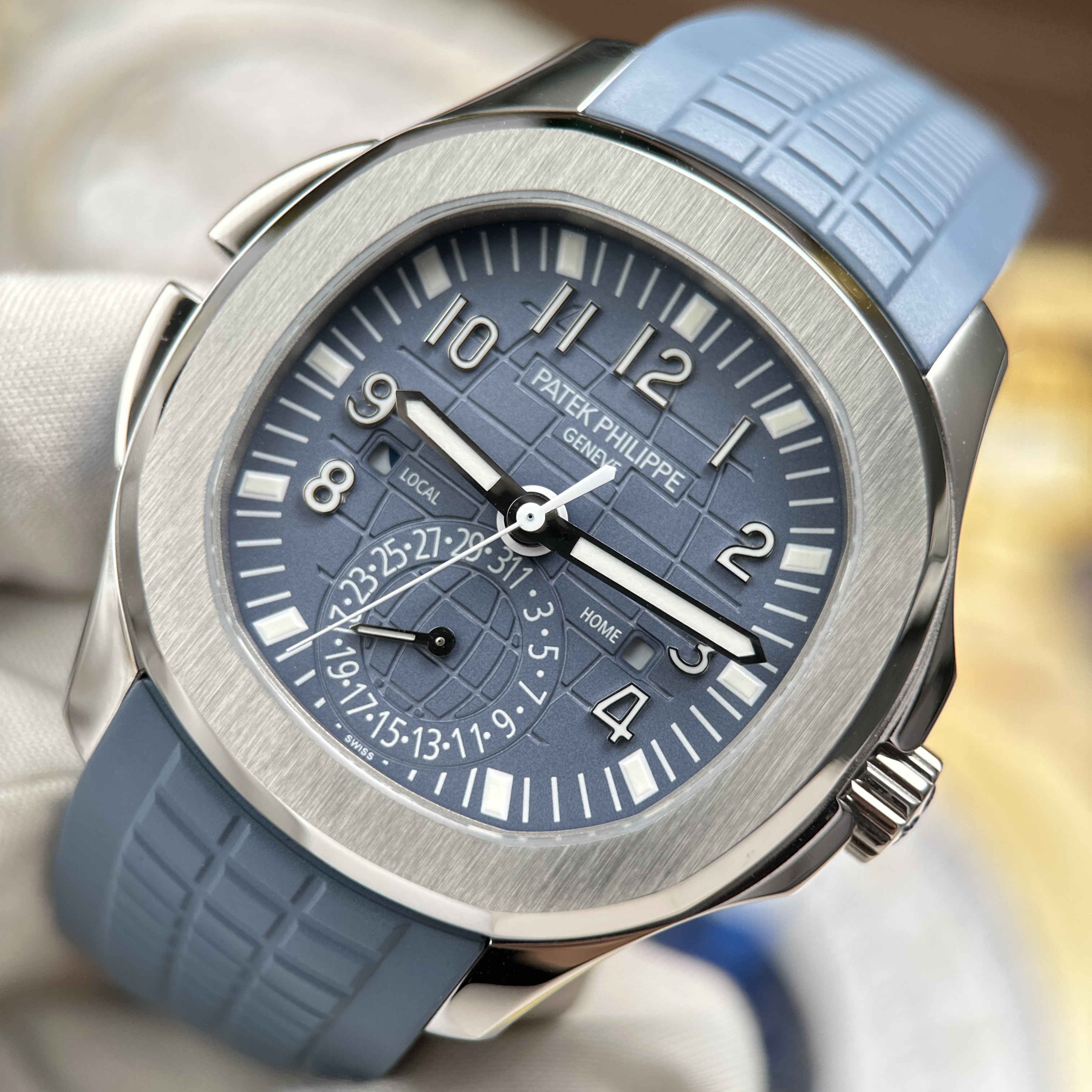 Đồng hồ Patek Philippe Aquanaut 5164, size 41mm, xanh