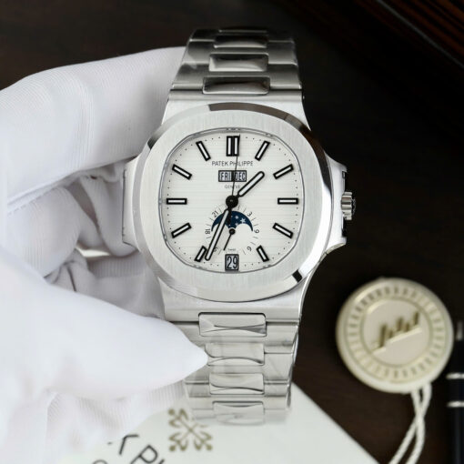 Đồng hồ Patek Philippe Nautilus 5726 Replica 1:1 mặt trắng, size 40.5mm