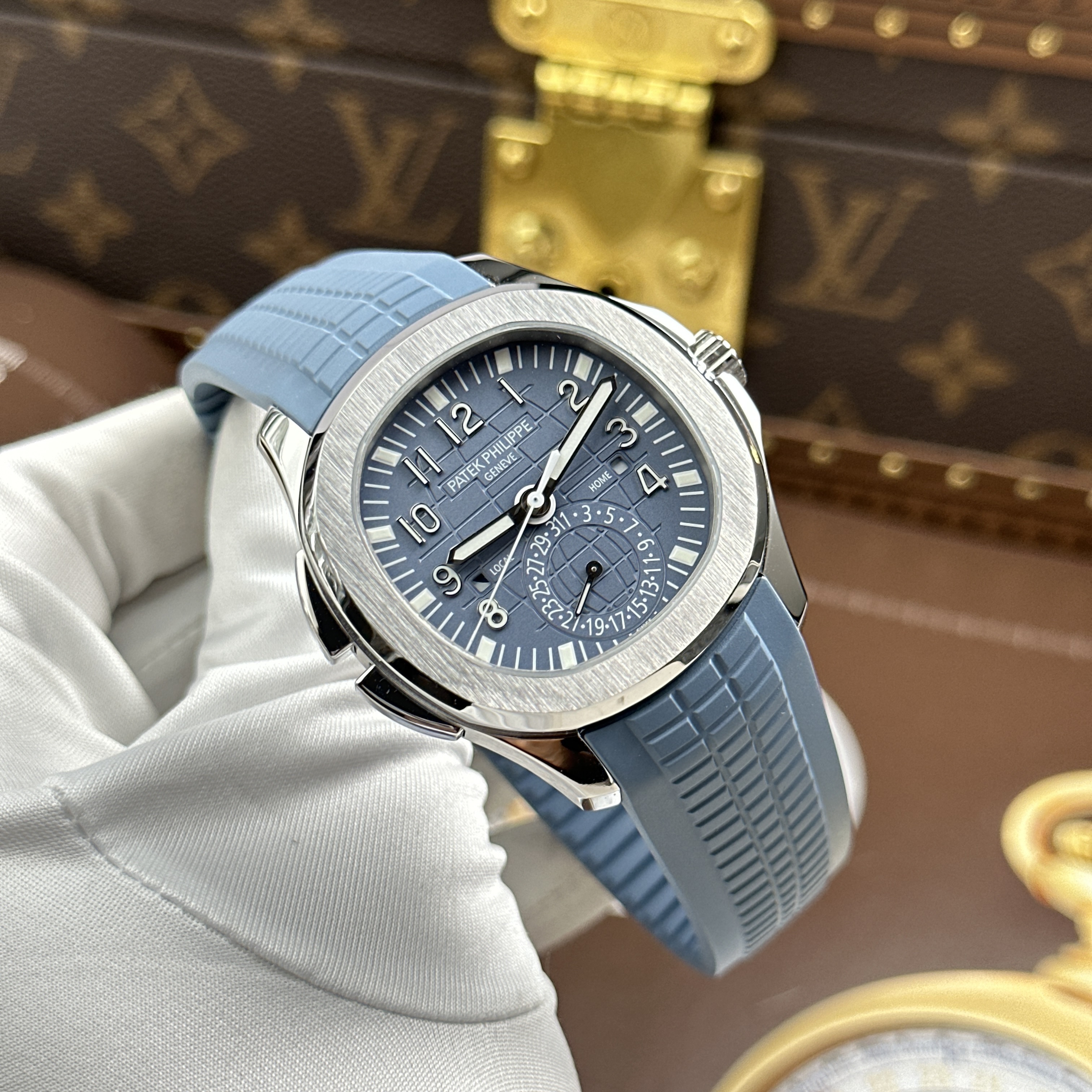 Đồng hồ Patek Philippe Aquanaut 5164, size 41mm, xanh