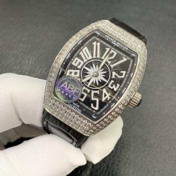 Đồng hồ Franck Muller nữ đính kim cương nhân tạo, Size 30x38mm