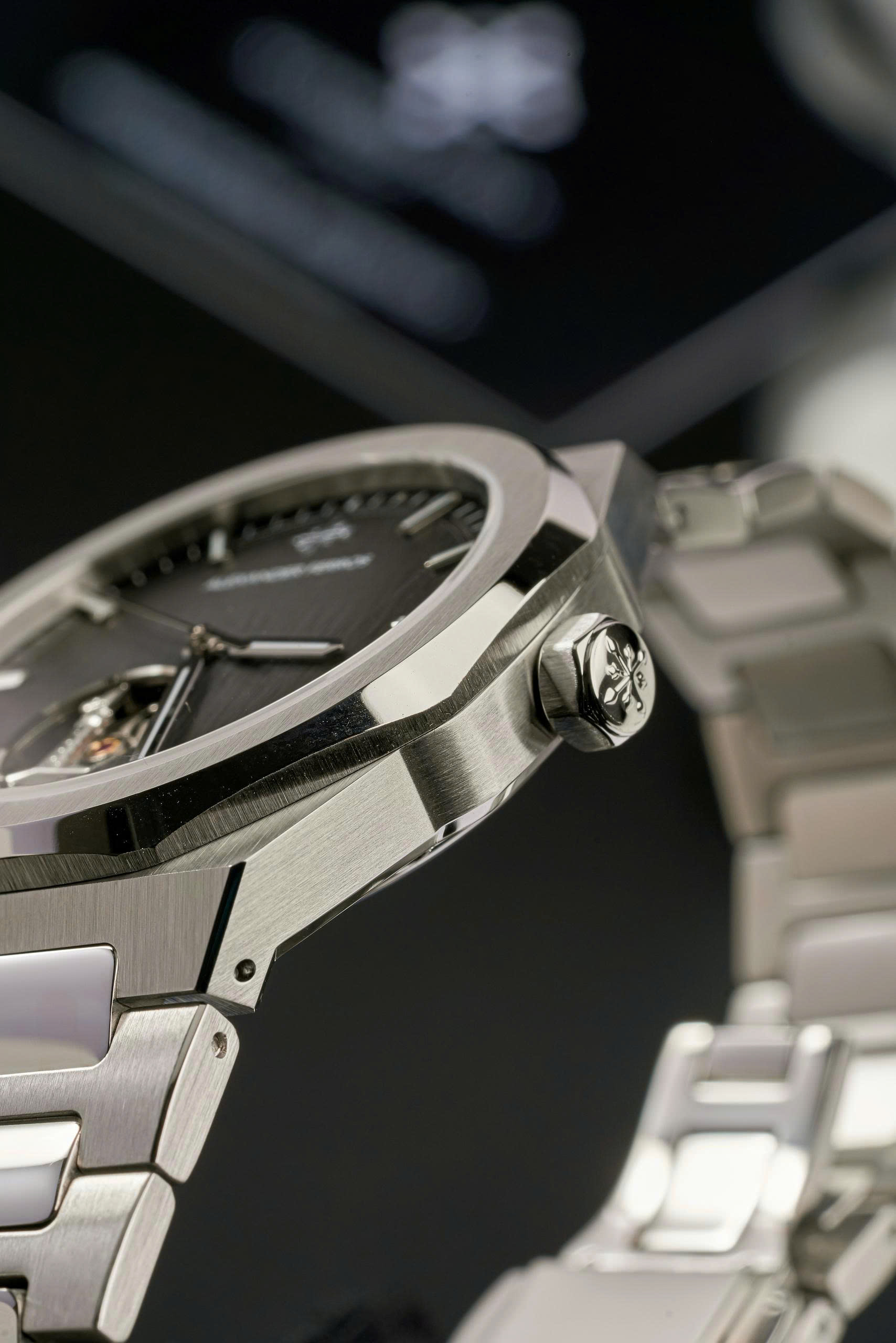 Đồng Hồ Alexander Ferros Cột Cờ 9292S/01