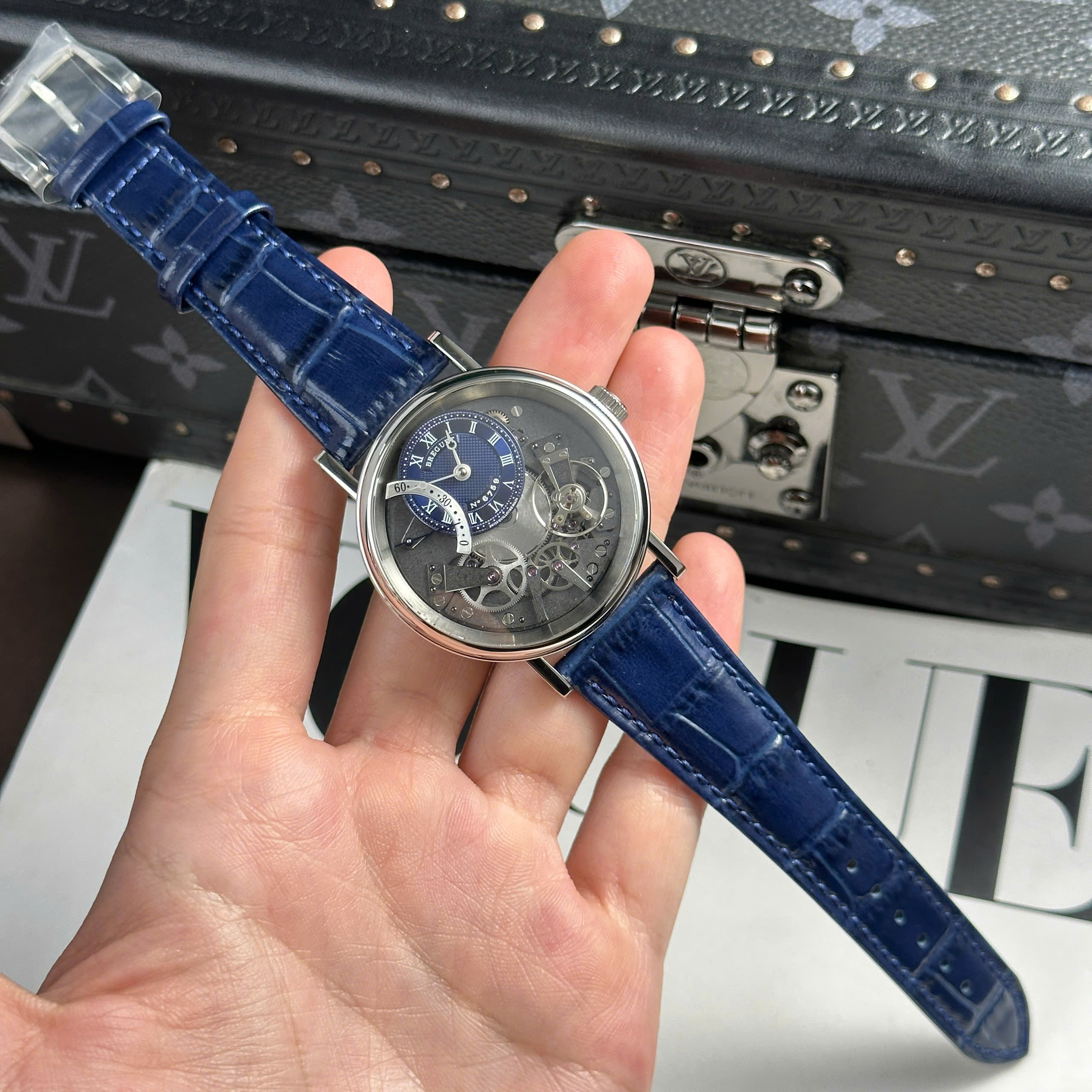Đồng hồ Breguet Tradition 7097 • size 40mm, xanh