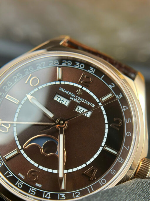 Đồng hồ Vacheron Constantin Fiftysix Complete Calendar 4000E, màu nâu dây da, Size 40mm